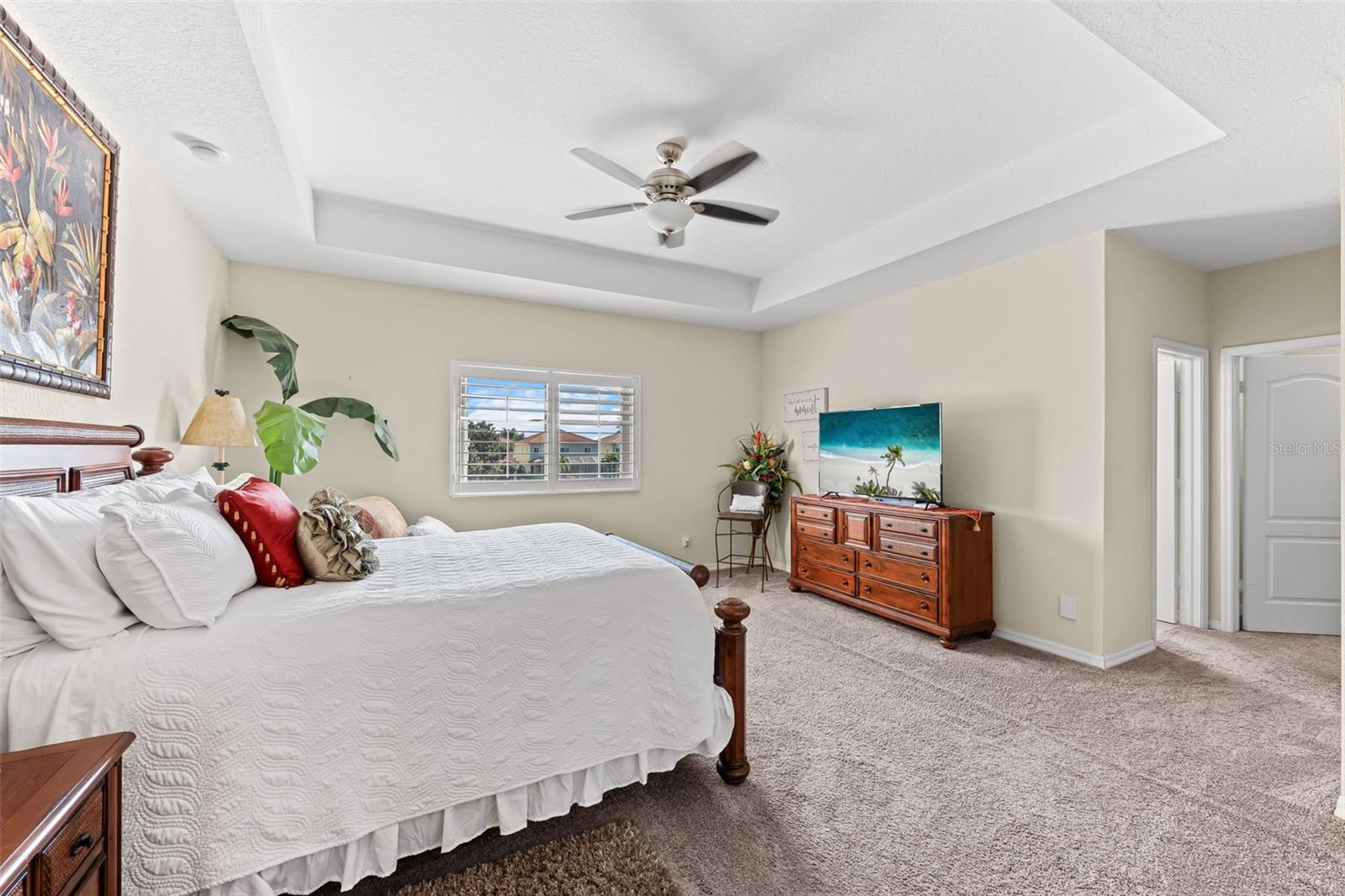 Image 21 of 48 For 15489 Laguna Hills Drive