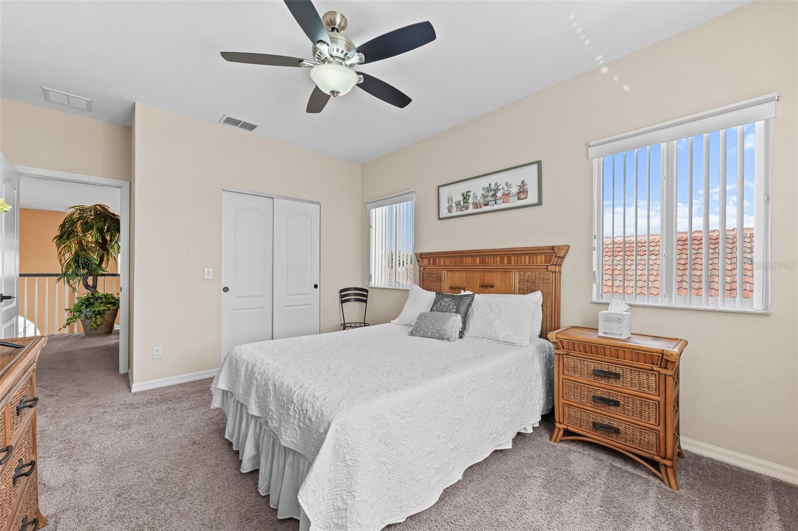 Image 28 of 48 For 15489 Laguna Hills Drive