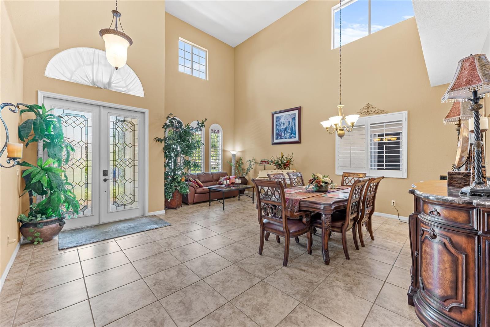 Image 4 of 48 For 15489 Laguna Hills Drive