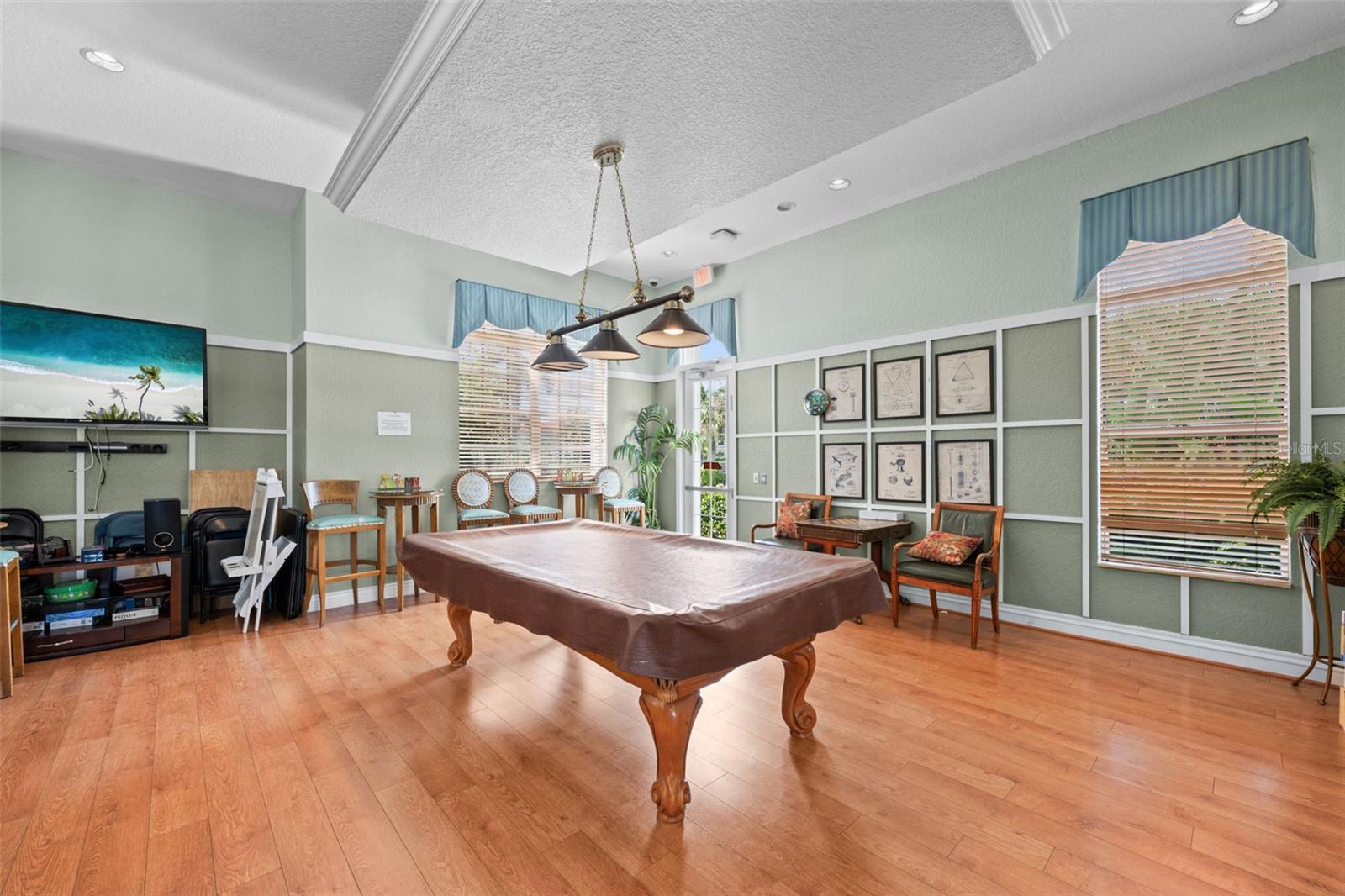 Image 41 of 48 For 15489 Laguna Hills Drive