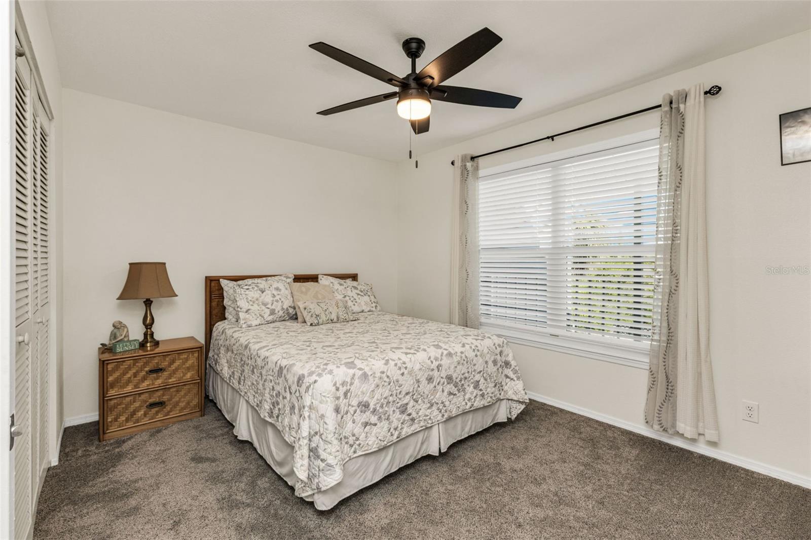 Image 22 of 43 For 4410 Warren Avenue 217