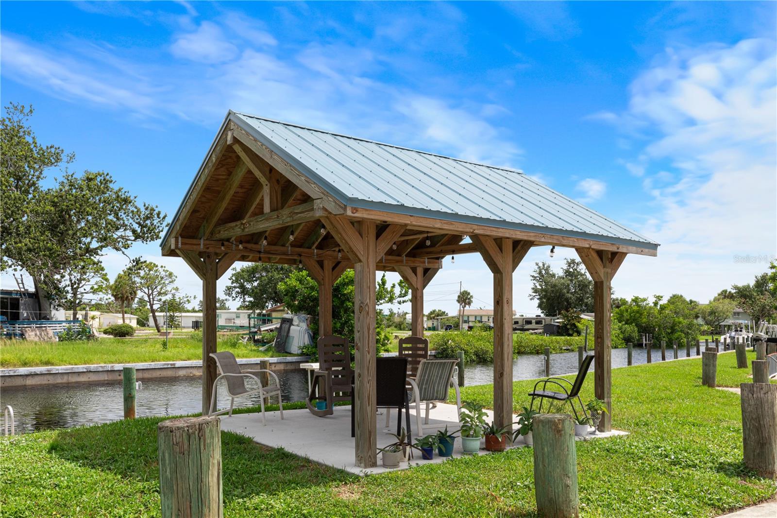 Image 35 of 43 For 4410 Warren Avenue 217