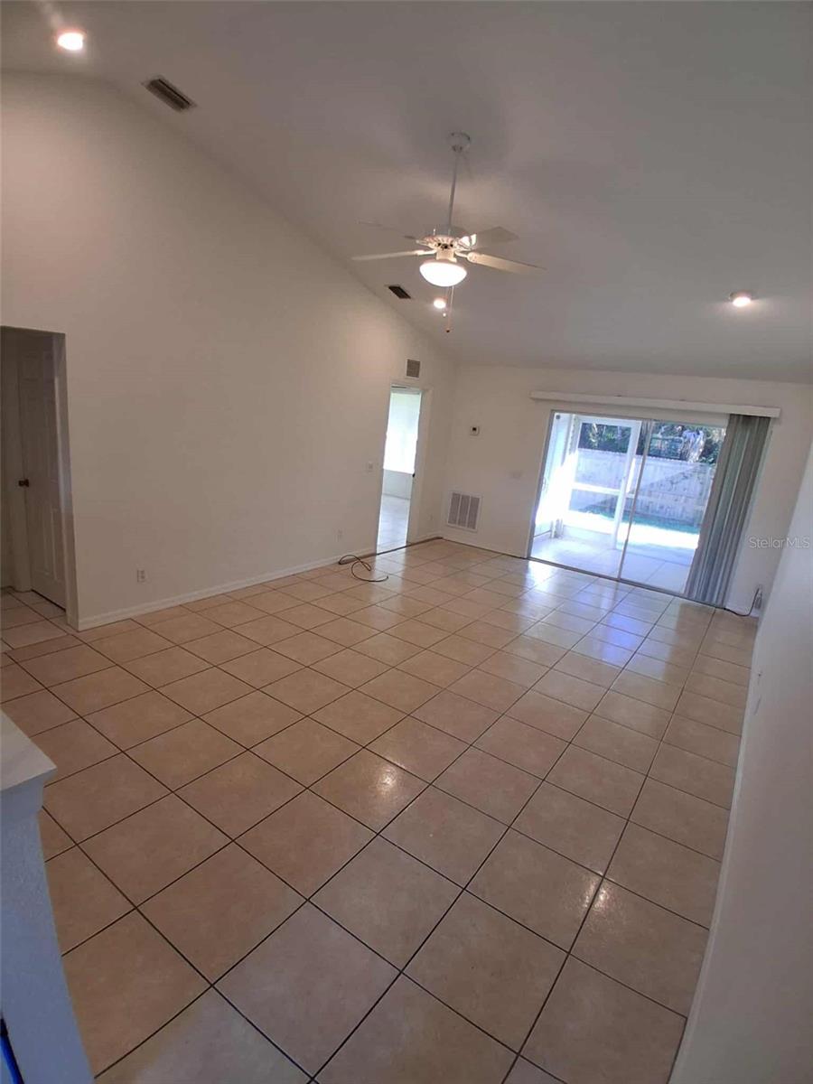 Image 5 of 12 For 27121 Partin Drive B