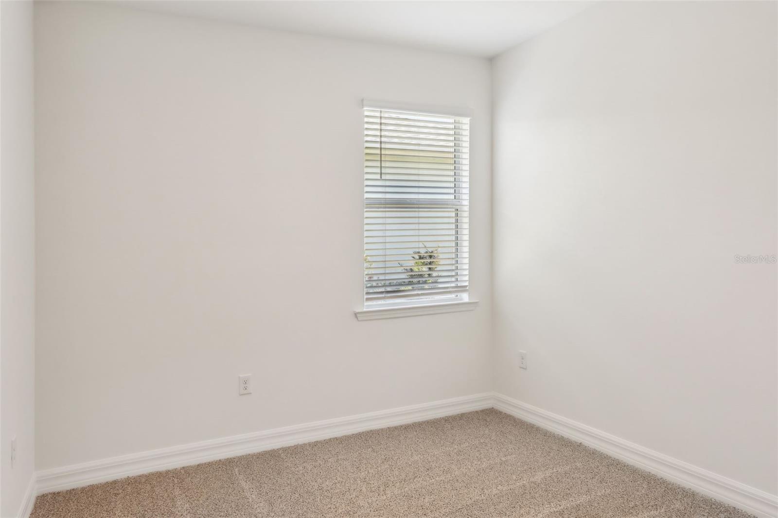 Image 16 of 24 For 16504 Seven Lakes Avenue