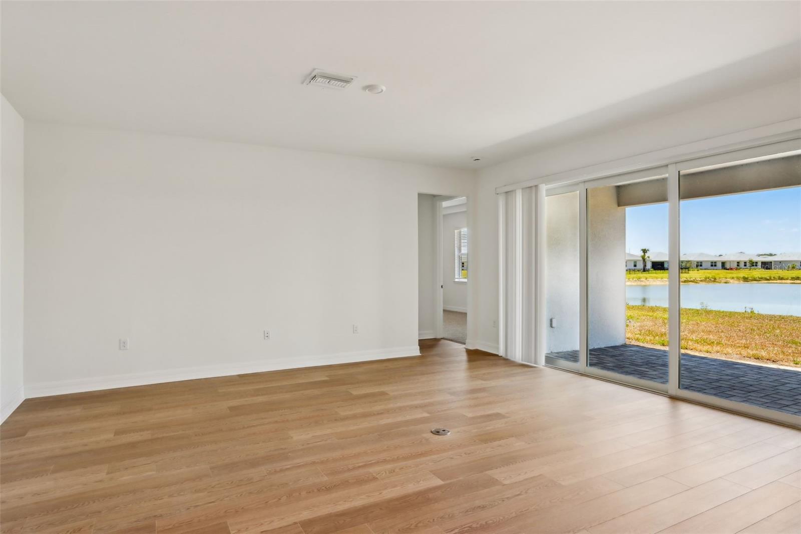 Image 6 of 24 For 16504 Seven Lakes Avenue