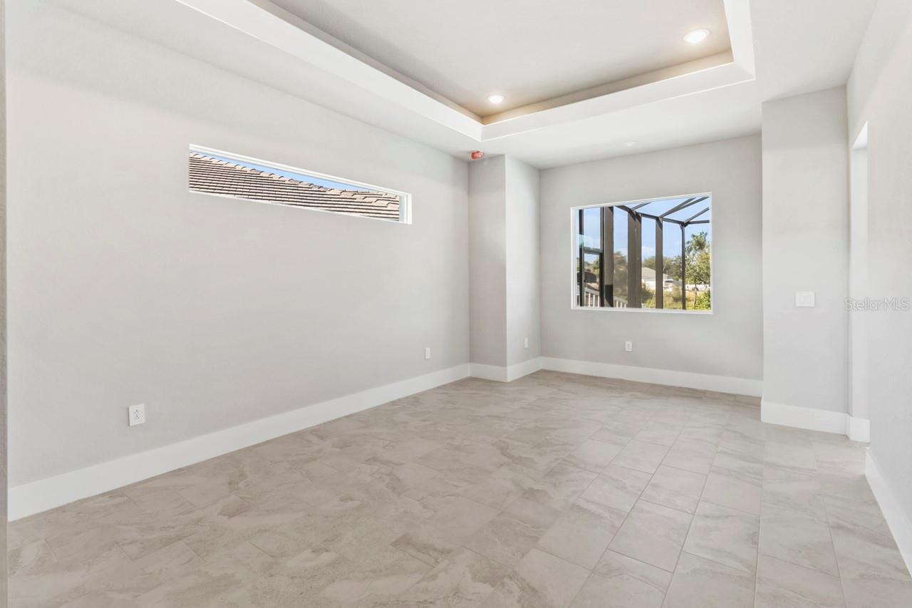 Image 24 of 61 For 2526 25th Avenue