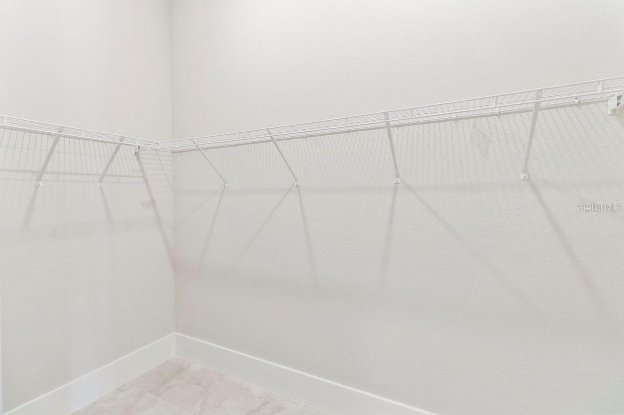 Image 26 of 61 For 2526 25th Avenue