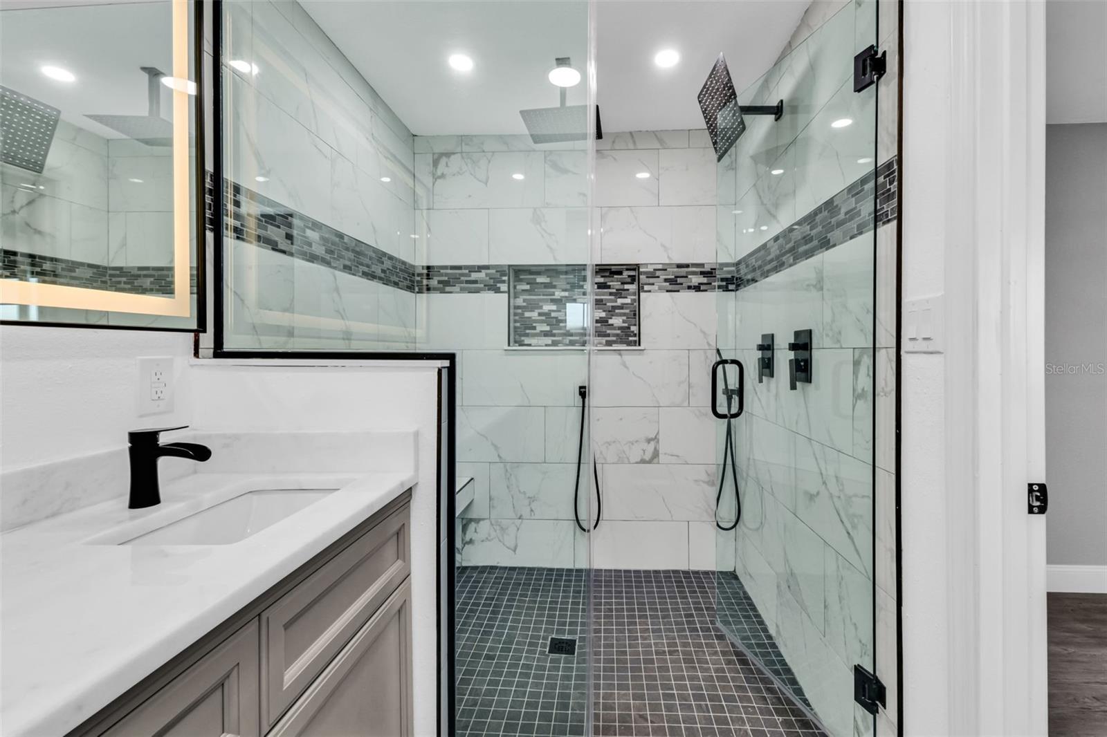 Image 24 of 46 For 2209 Cypress Street