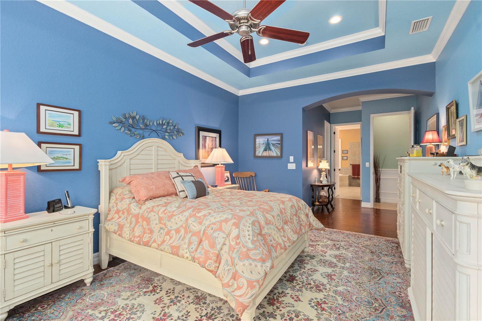 Image 11 of 62 For 5428 Royal Poinciana Way