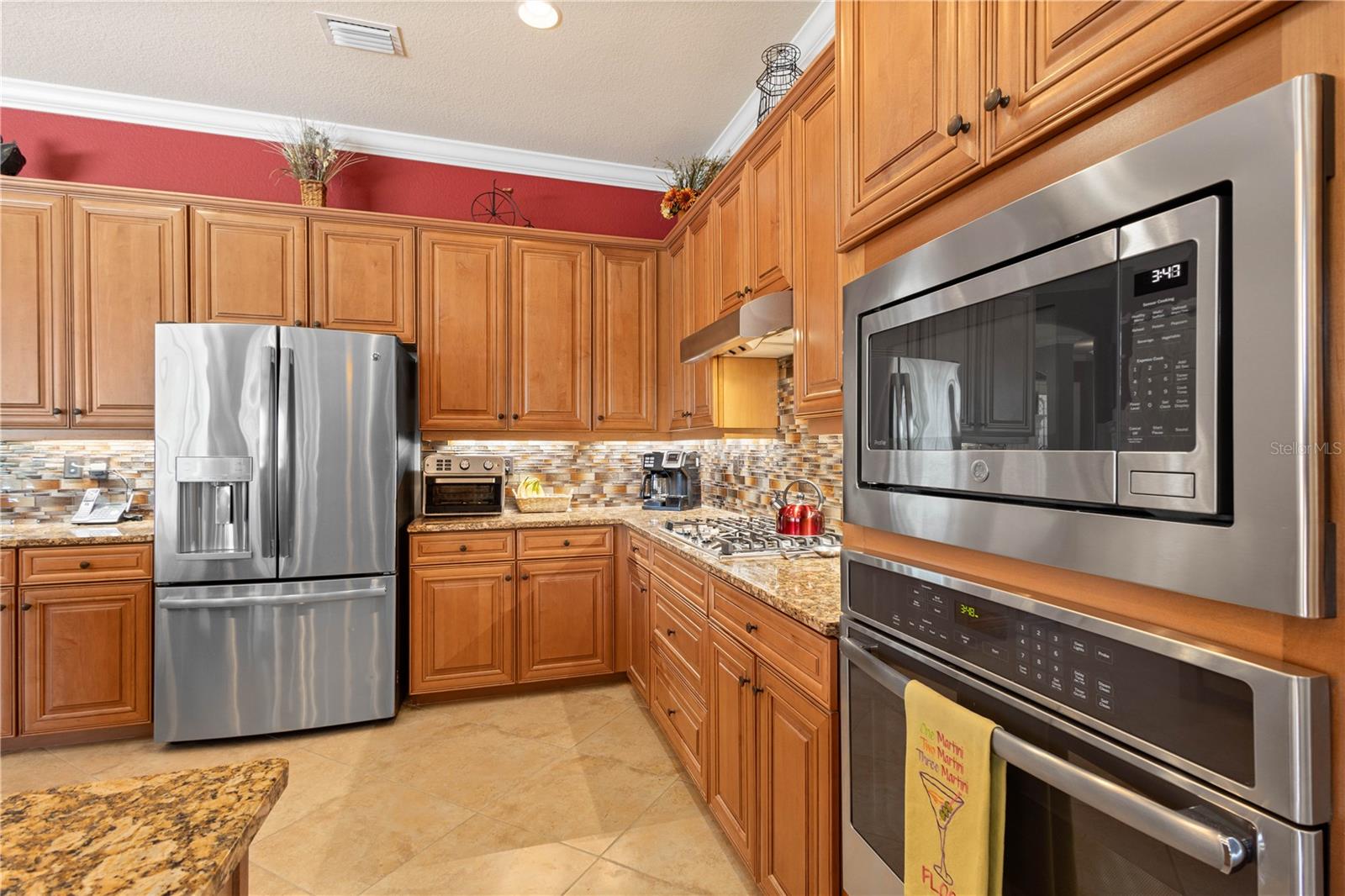 Image 15 of 62 For 5428 Royal Poinciana Way