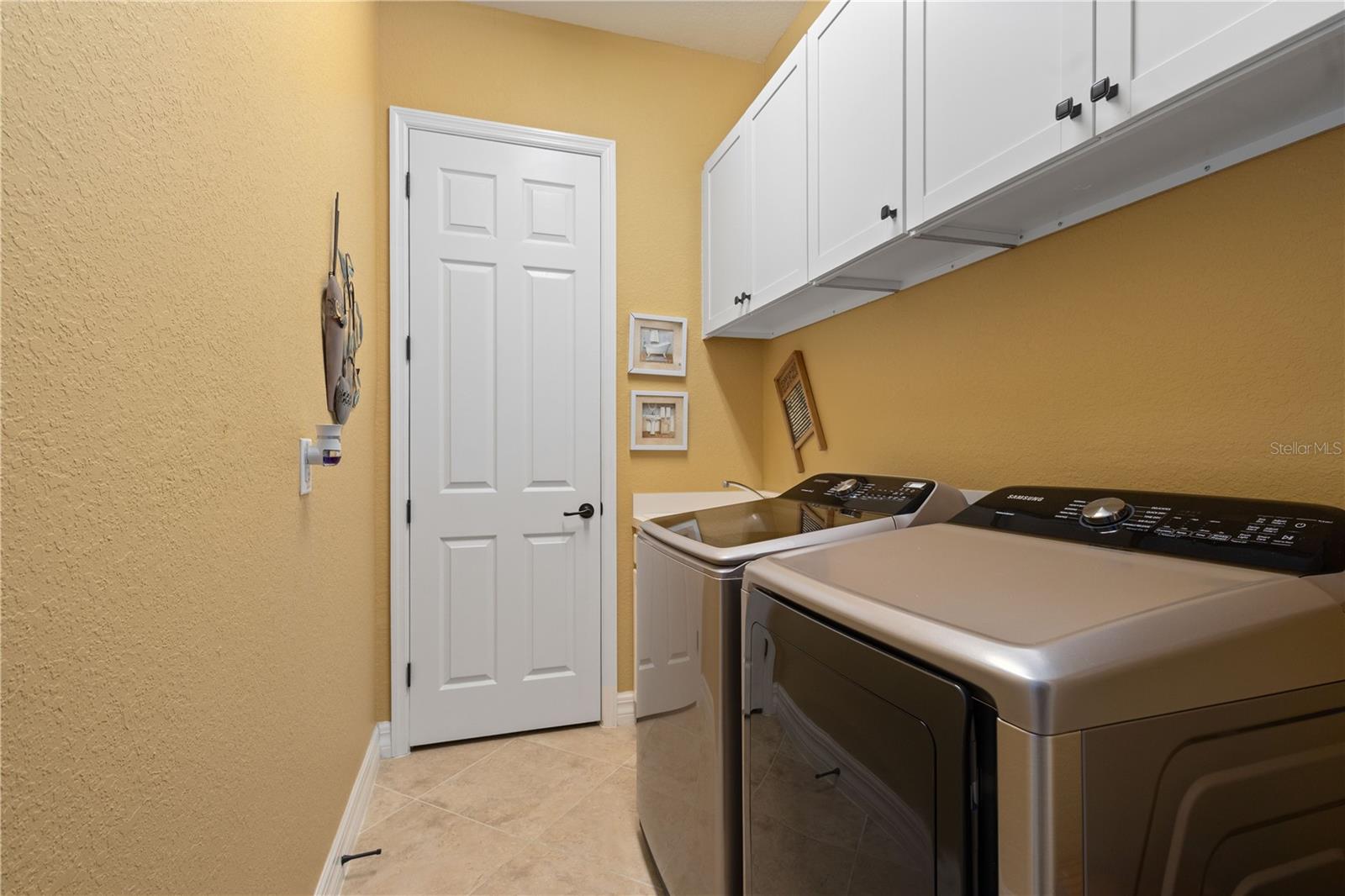 Image 29 of 62 For 5428 Royal Poinciana Way