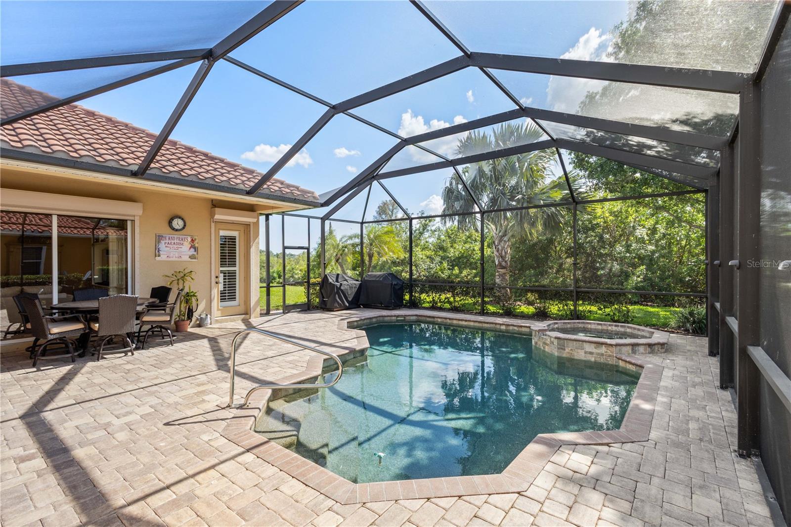 Image 31 of 62 For 5428 Royal Poinciana Way