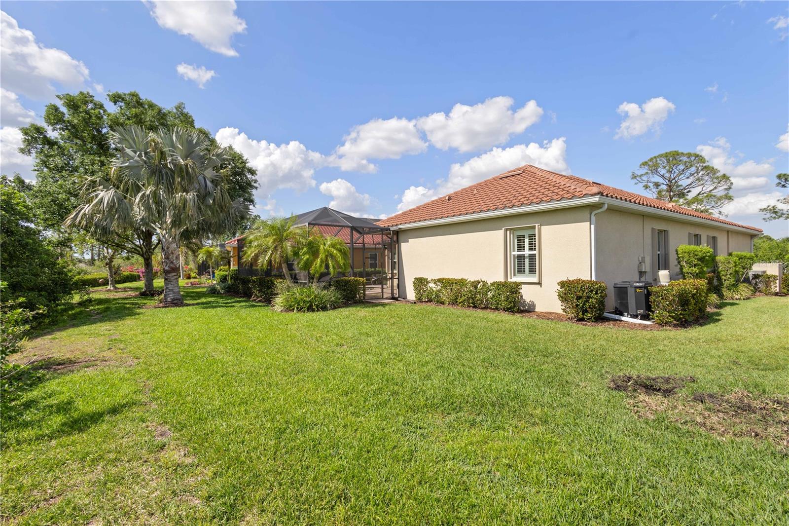 Image 38 of 62 For 5428 Royal Poinciana Way