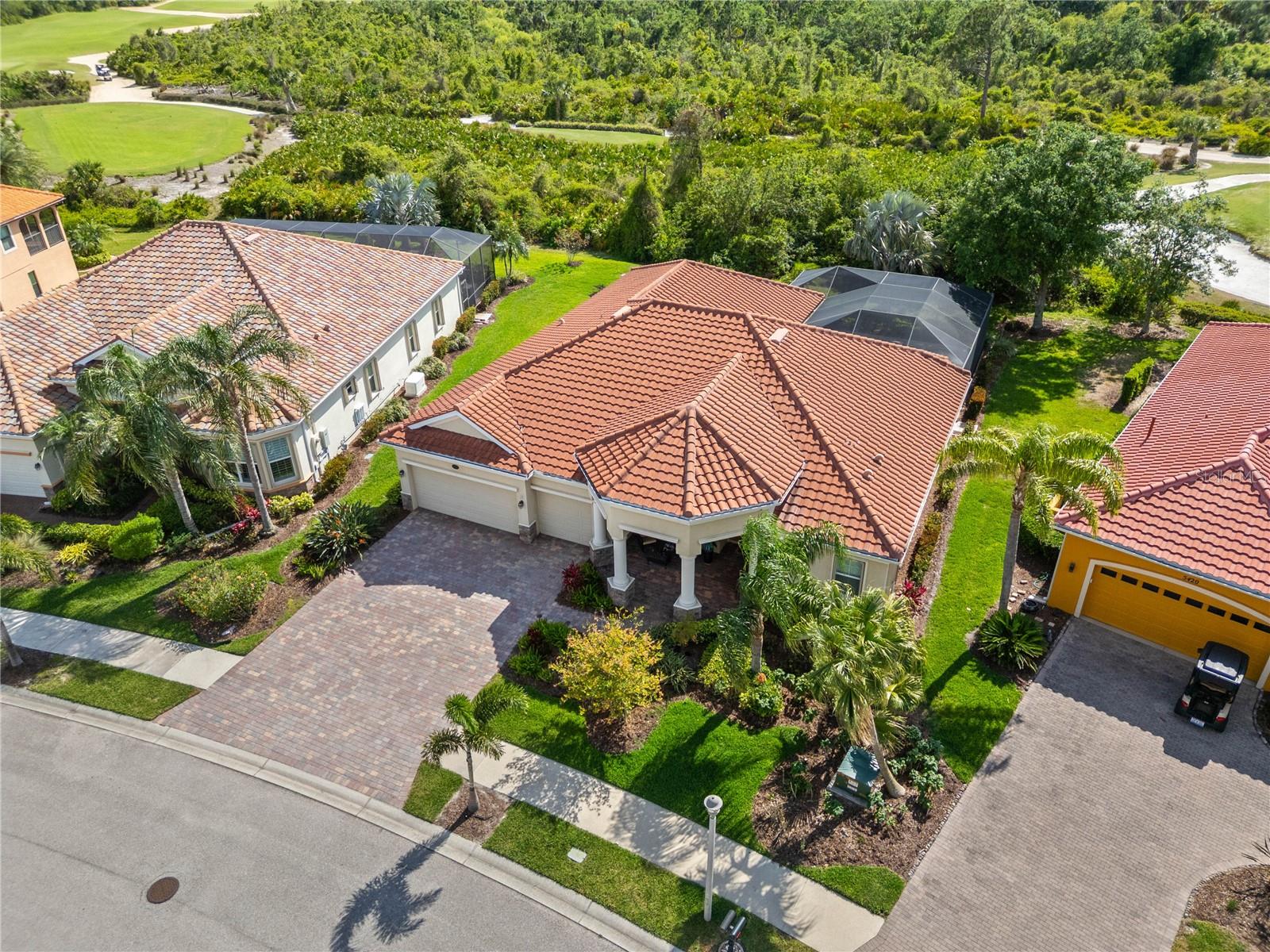 Image 39 of 62 For 5428 Royal Poinciana Way