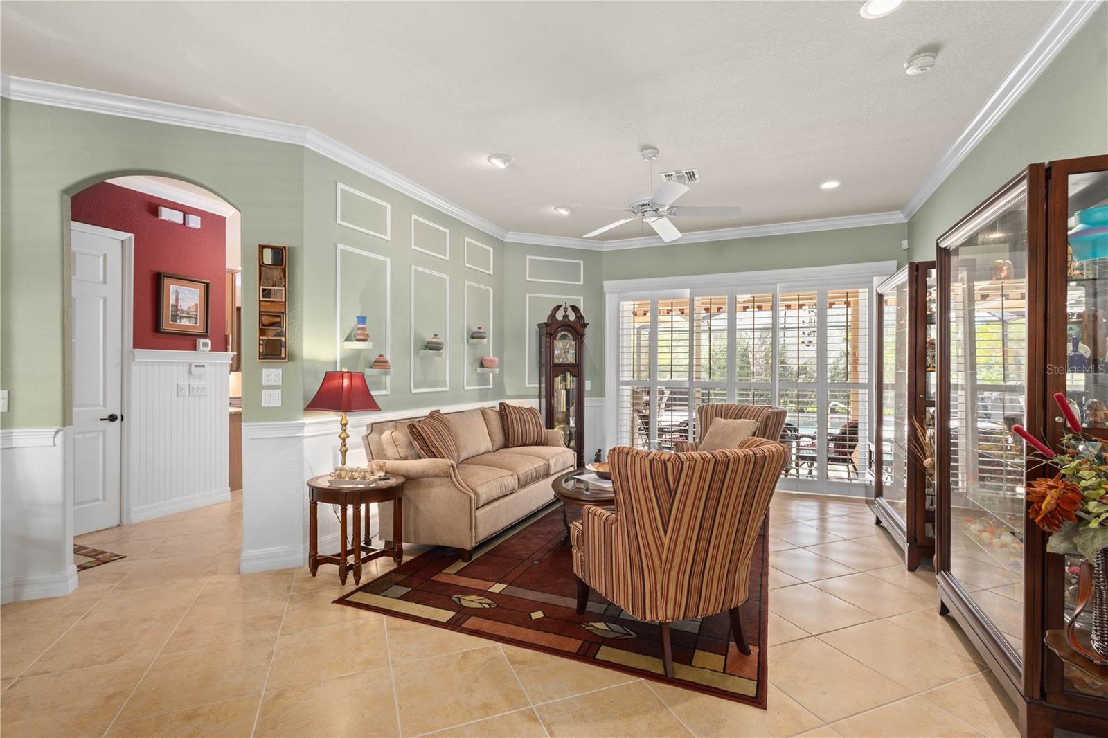 Image 8 of 62 For 5428 Royal Poinciana Way