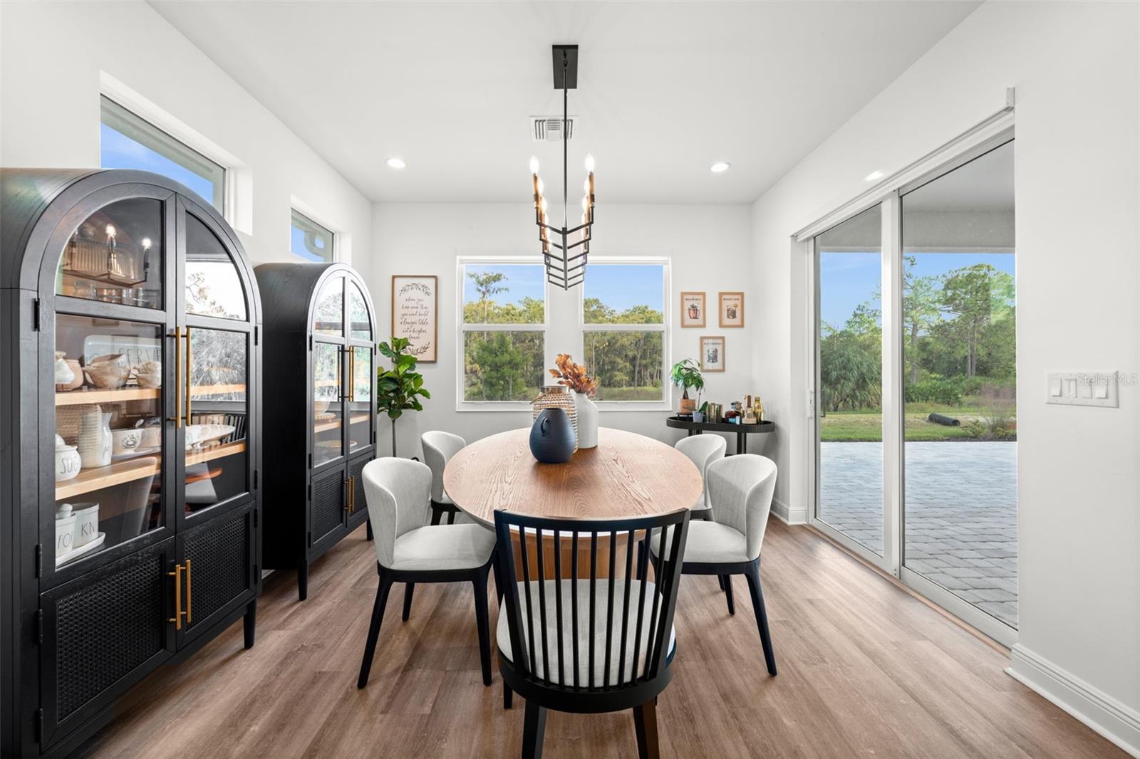 Image 11 of 67 For 44766 Kelsa Anne Loop