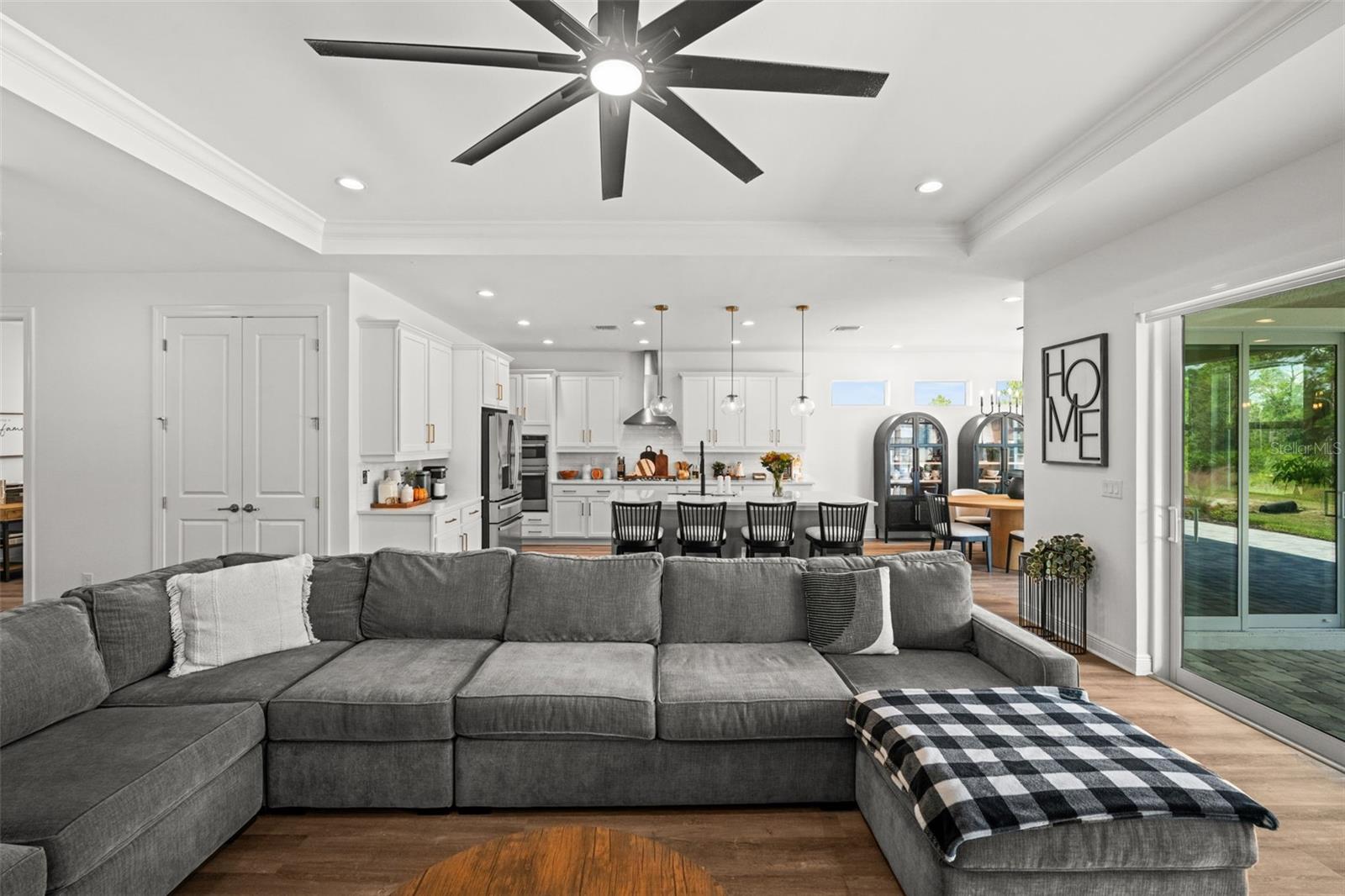 Image 20 of 67 For 44766 Kelsa Anne Loop