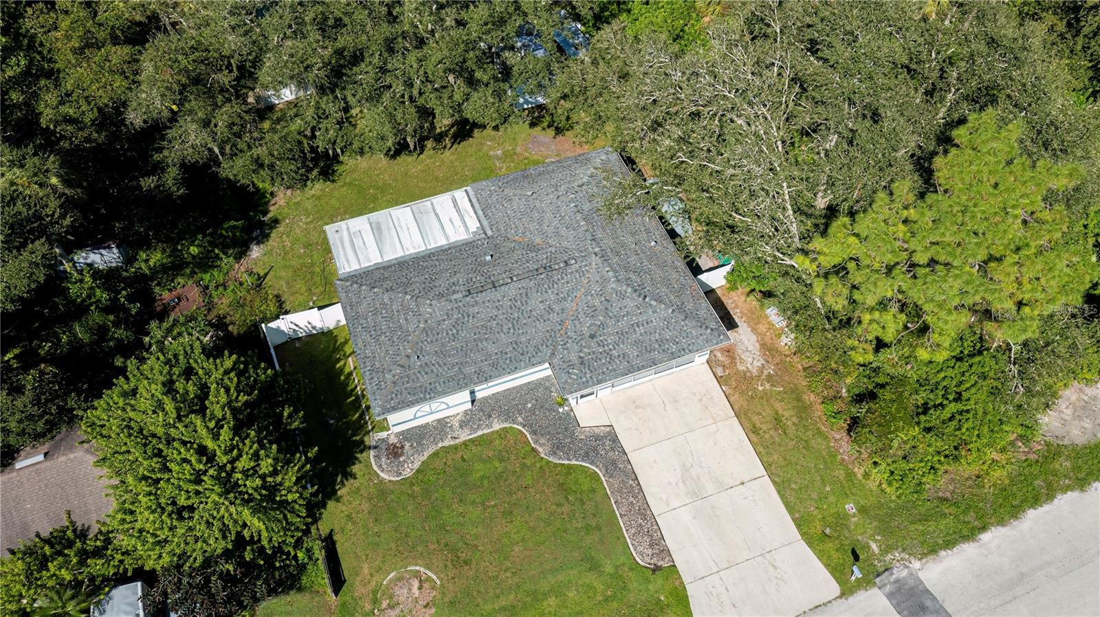 Image 45 of 63 For 18530 Hottelet Circle