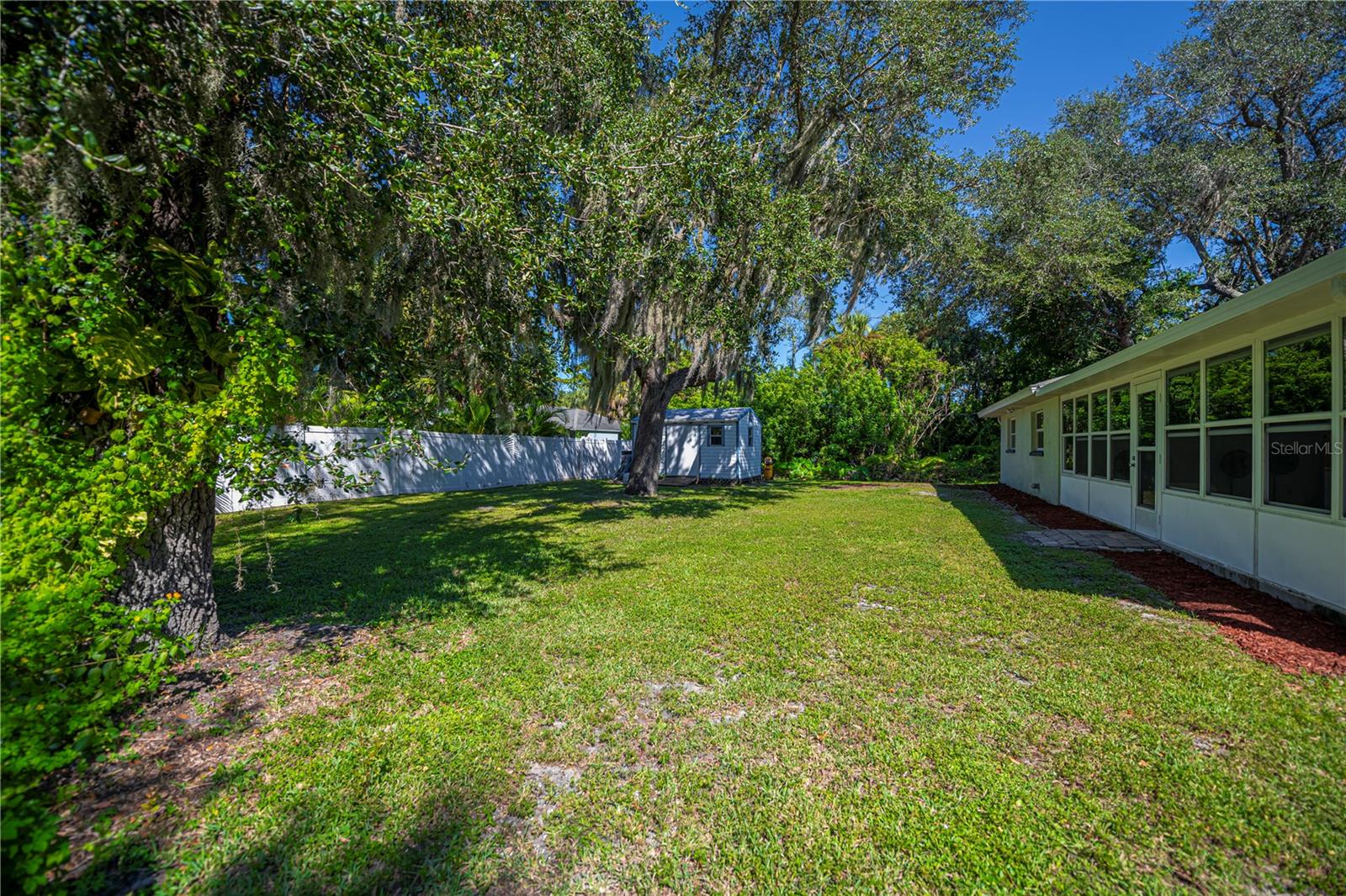 Image 48 of 63 For 18530 Hottelet Circle