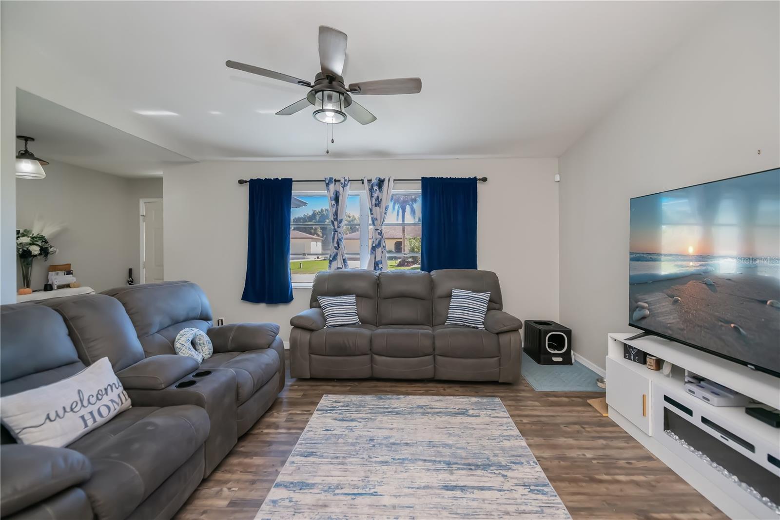 Image 5 of 63 For 18530 Hottelet Circle