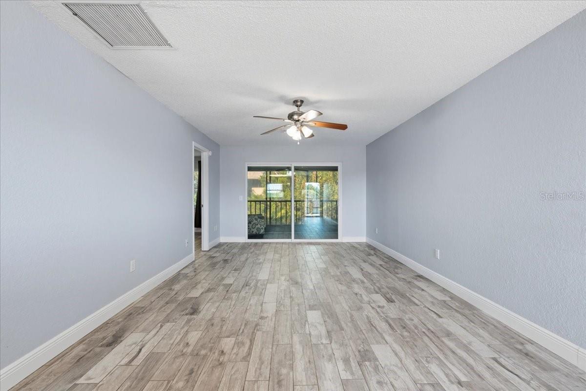 Image 13 of 40 For 25100 Sandhill Boulevard 201