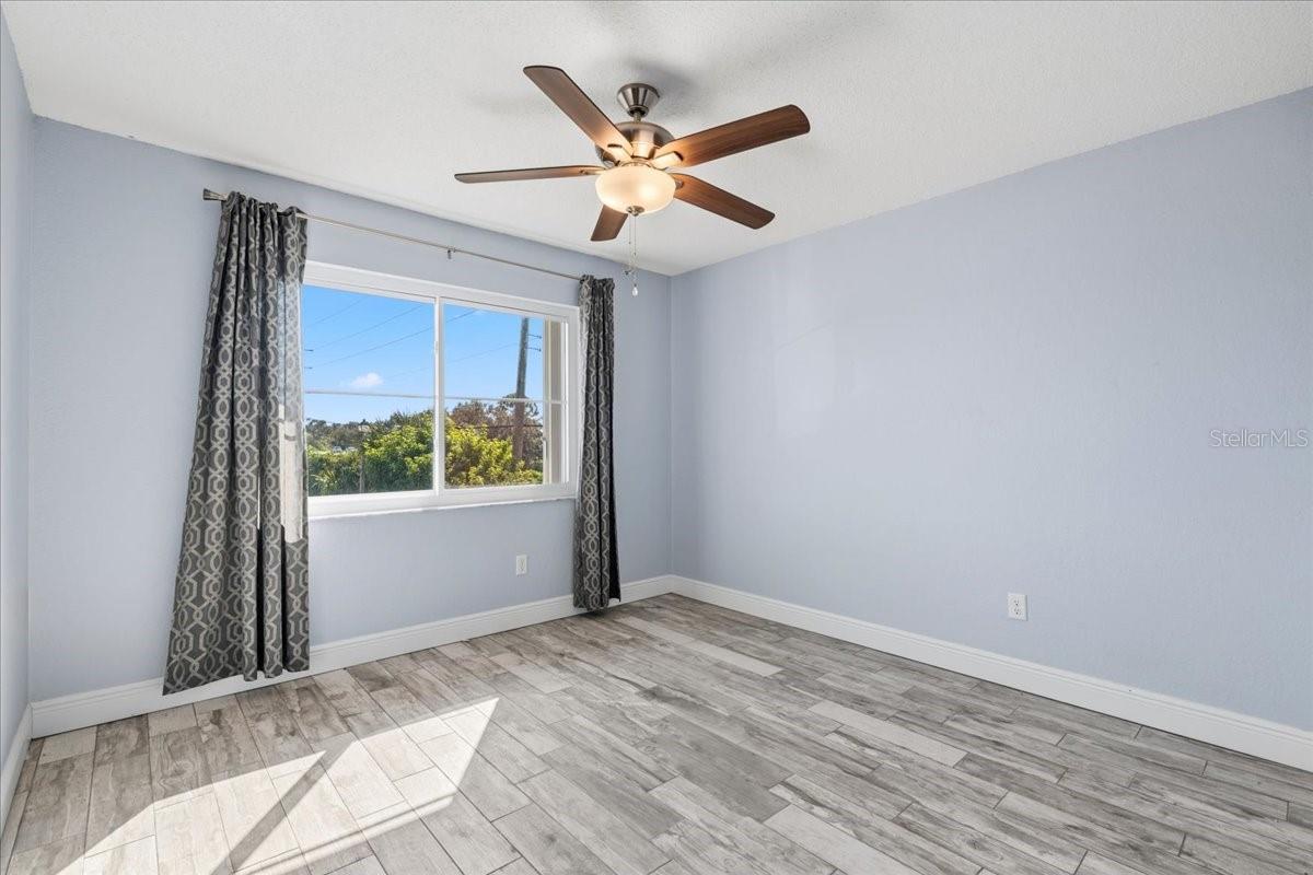 Image 14 of 40 For 25100 Sandhill Boulevard 201