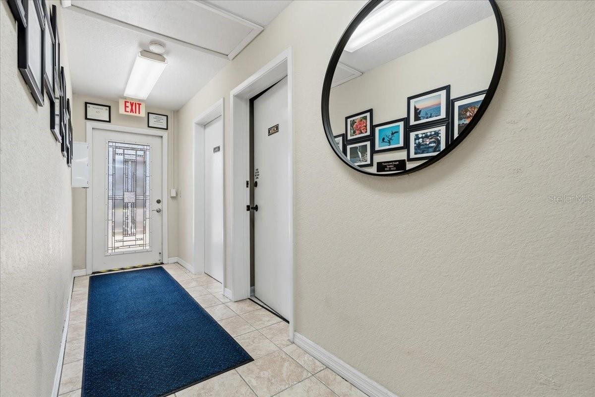 Image 27 of 40 For 25100 Sandhill Boulevard 201