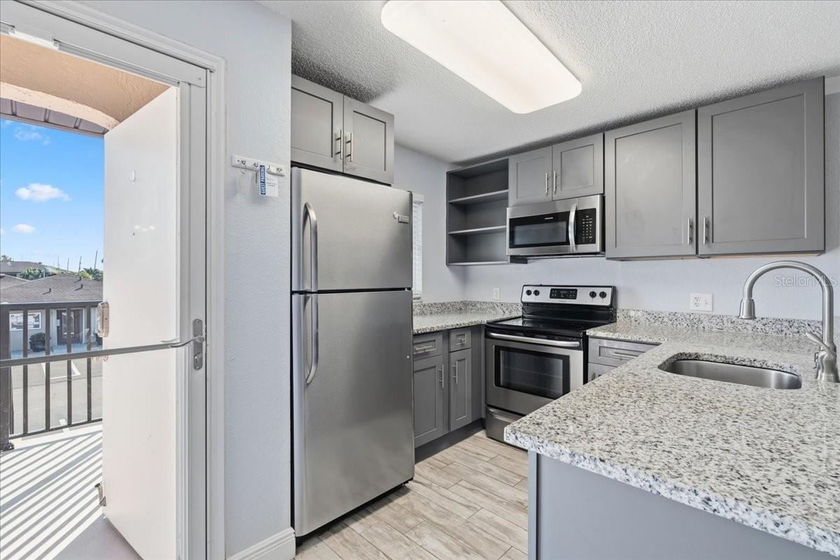 Image 4 of 40 For 25100 Sandhill Boulevard 201