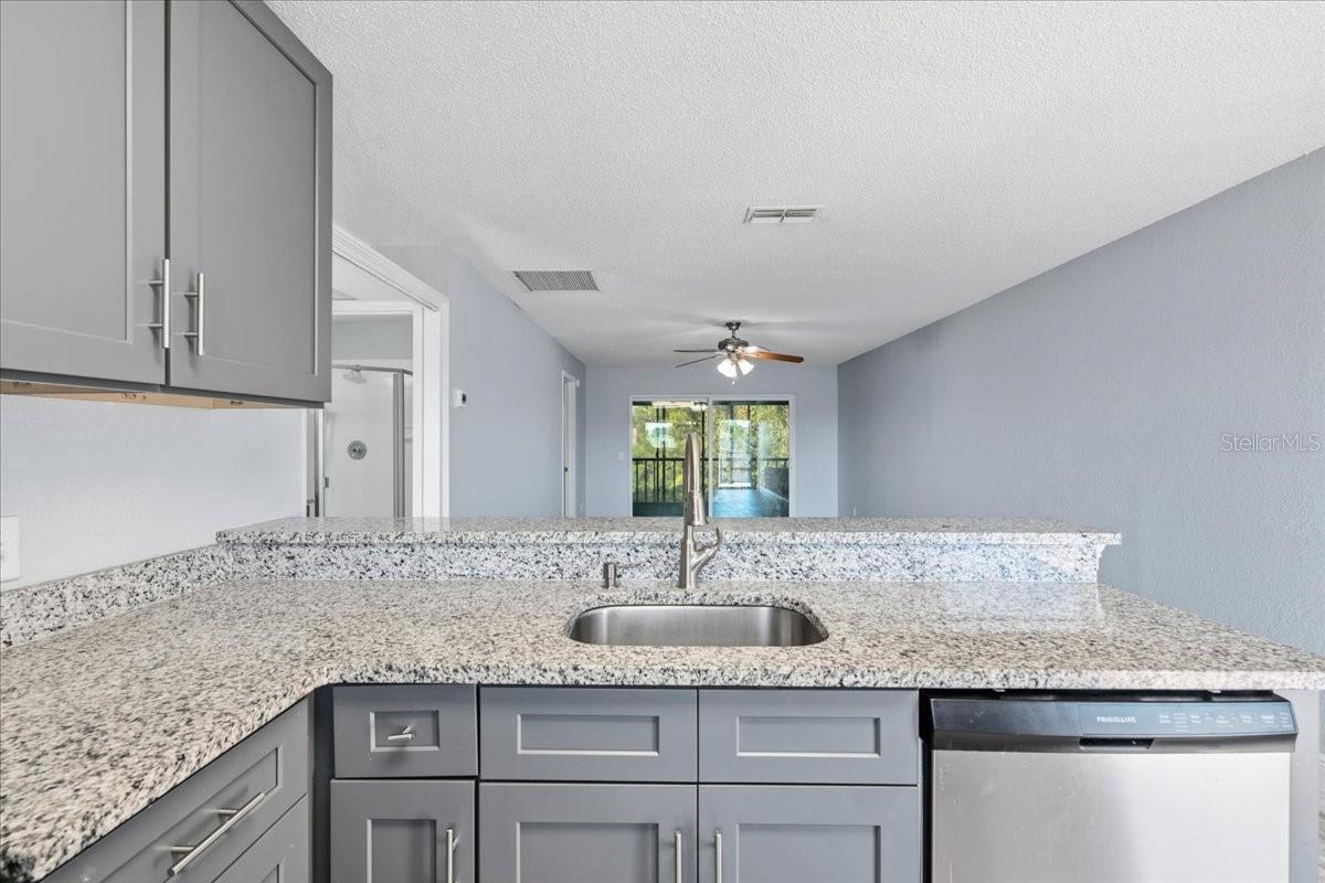 Image 9 of 40 For 25100 Sandhill Boulevard 201