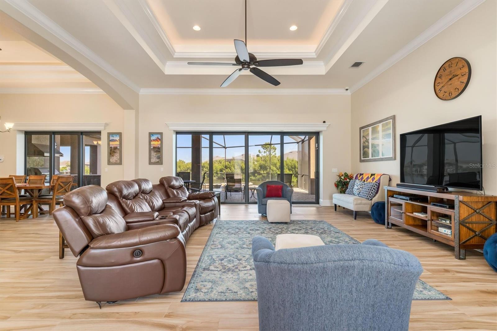 Image 13 of 79 For 15516 Margo Circle