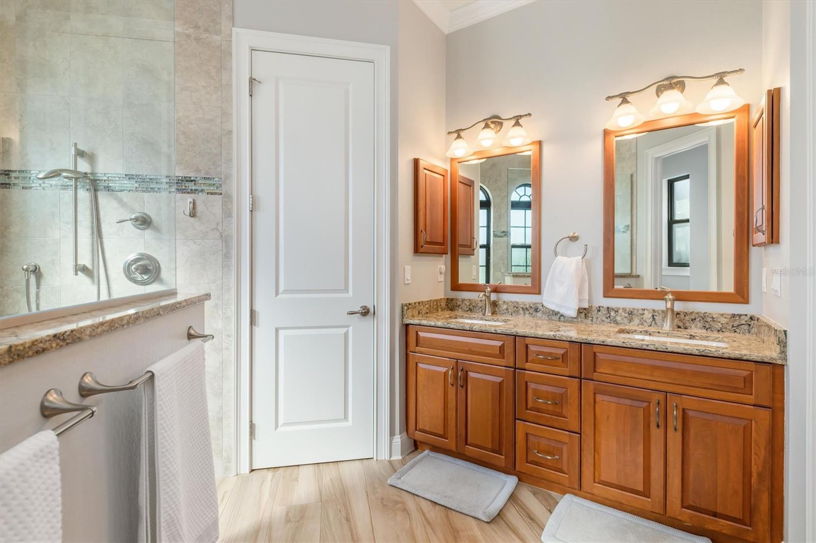 Image 28 of 79 For 15516 Margo Circle