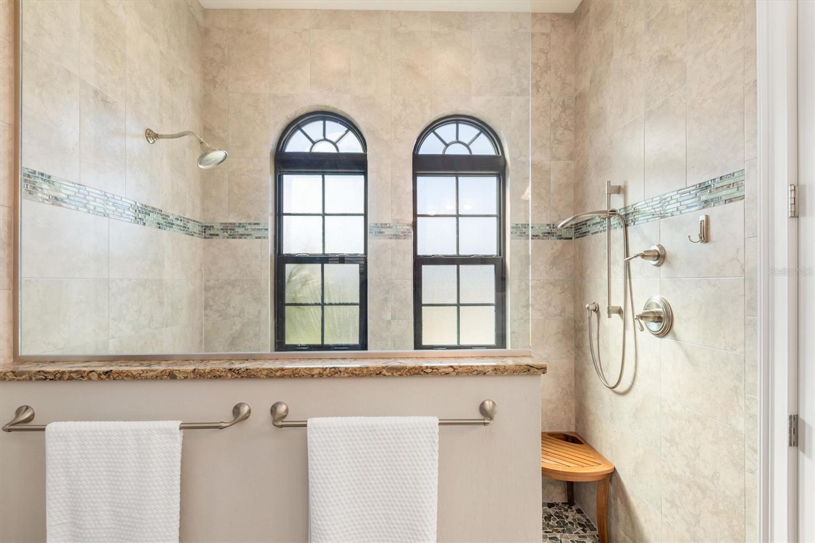 Image 29 of 79 For 15516 Margo Circle