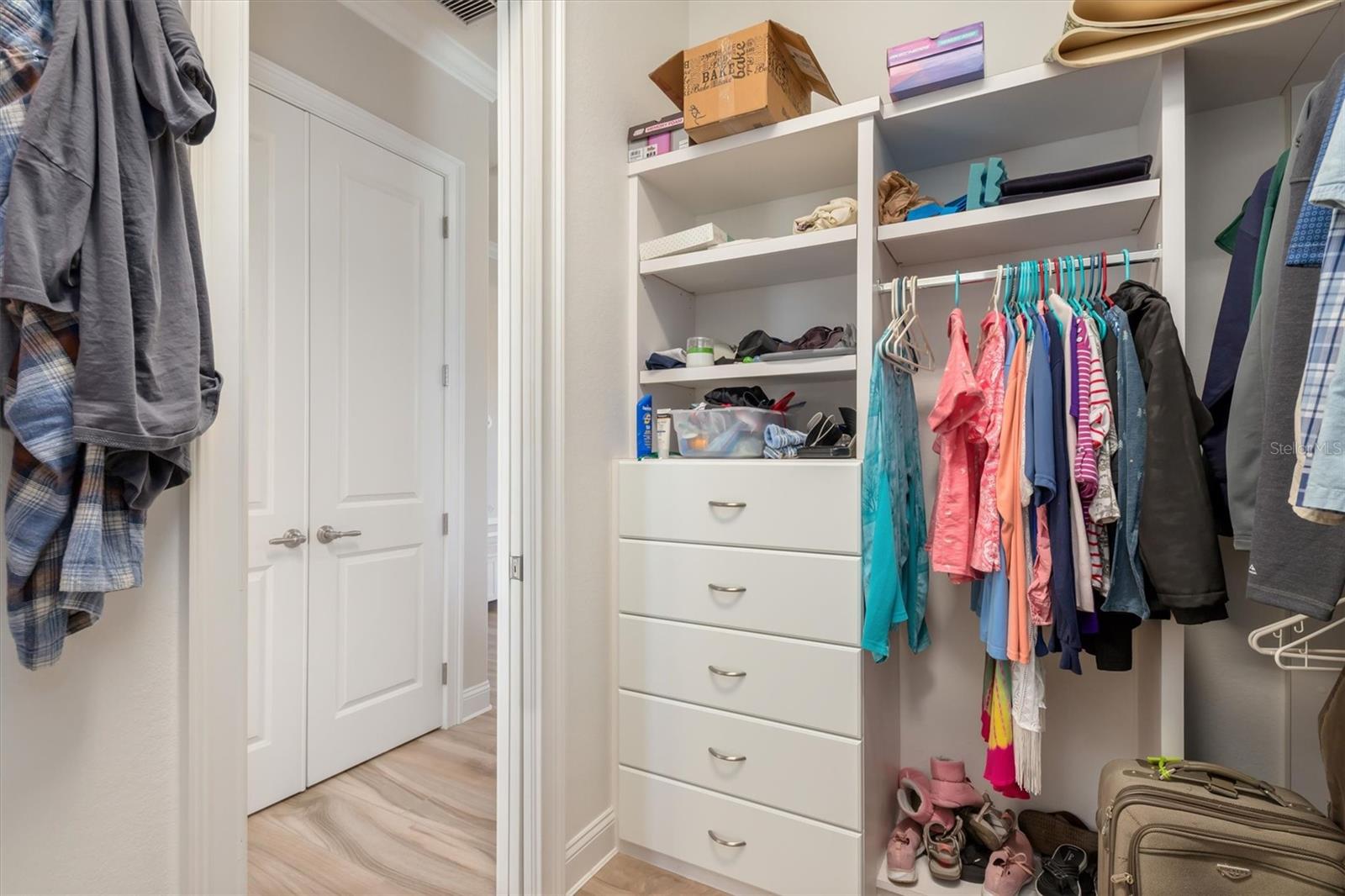 Image 31 of 79 For 15516 Margo Circle