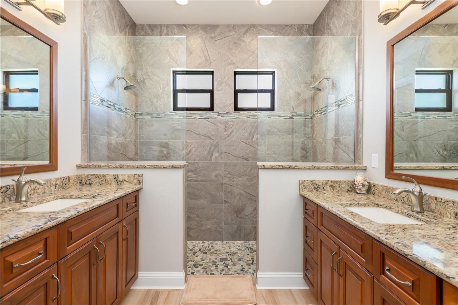 Image 36 of 79 For 15516 Margo Circle