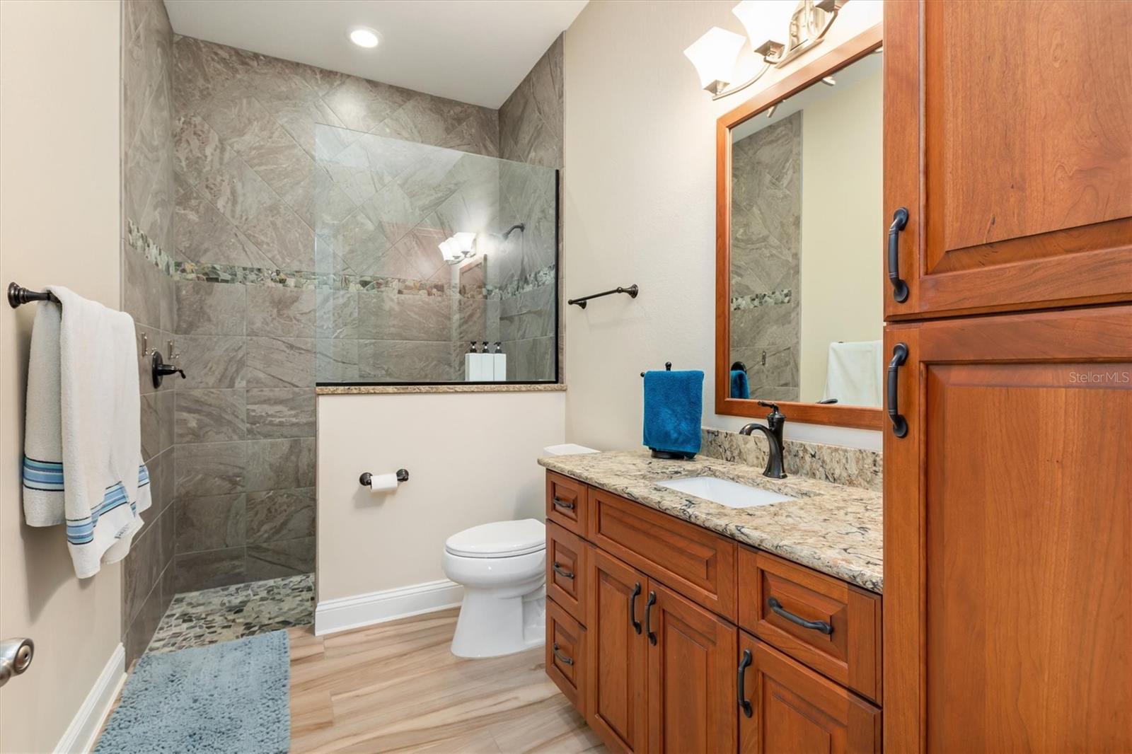 Image 43 of 79 For 15516 Margo Circle