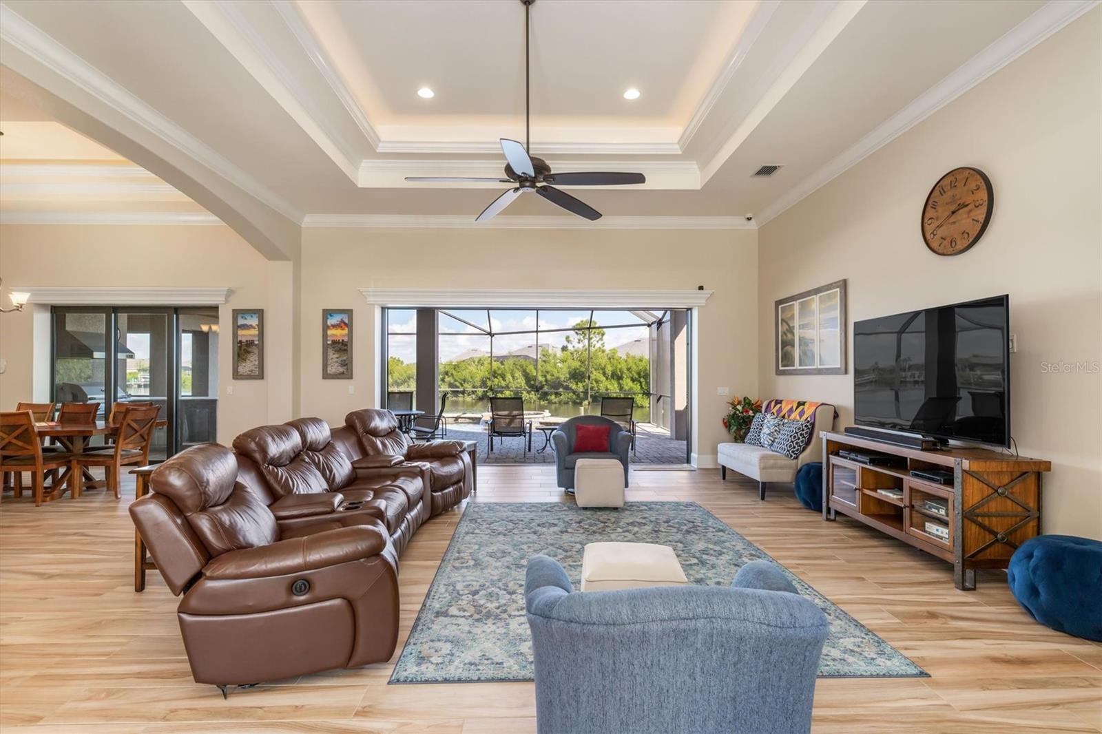 Image 8 of 79 For 15516 Margo Circle