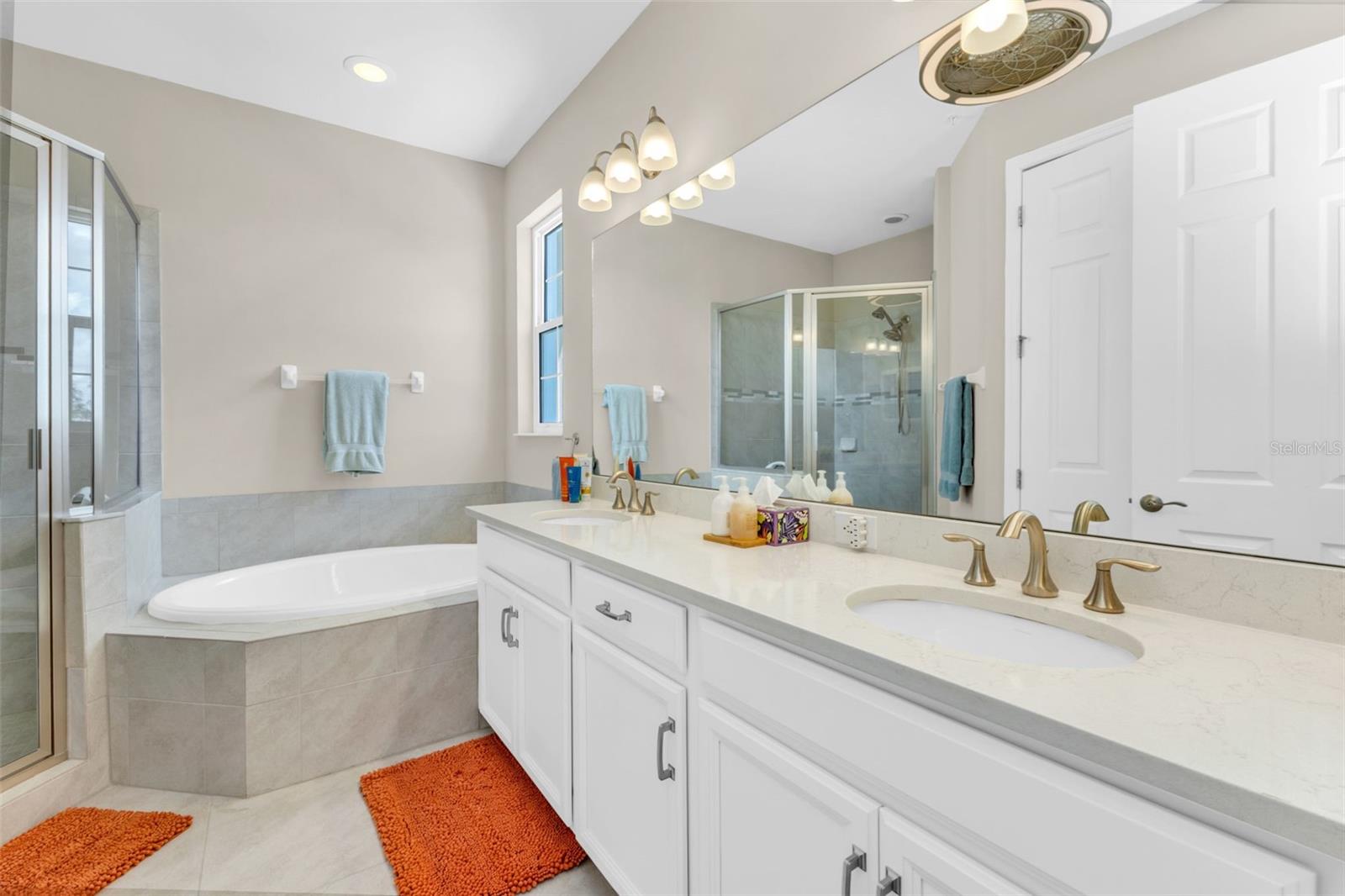 Image 27 of 60 For 10425 Pilothouse Court 132