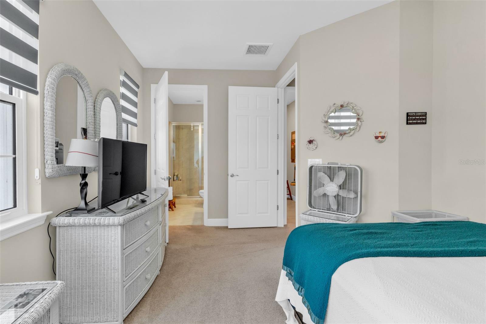 Image 41 of 60 For 10425 Pilothouse Court 132