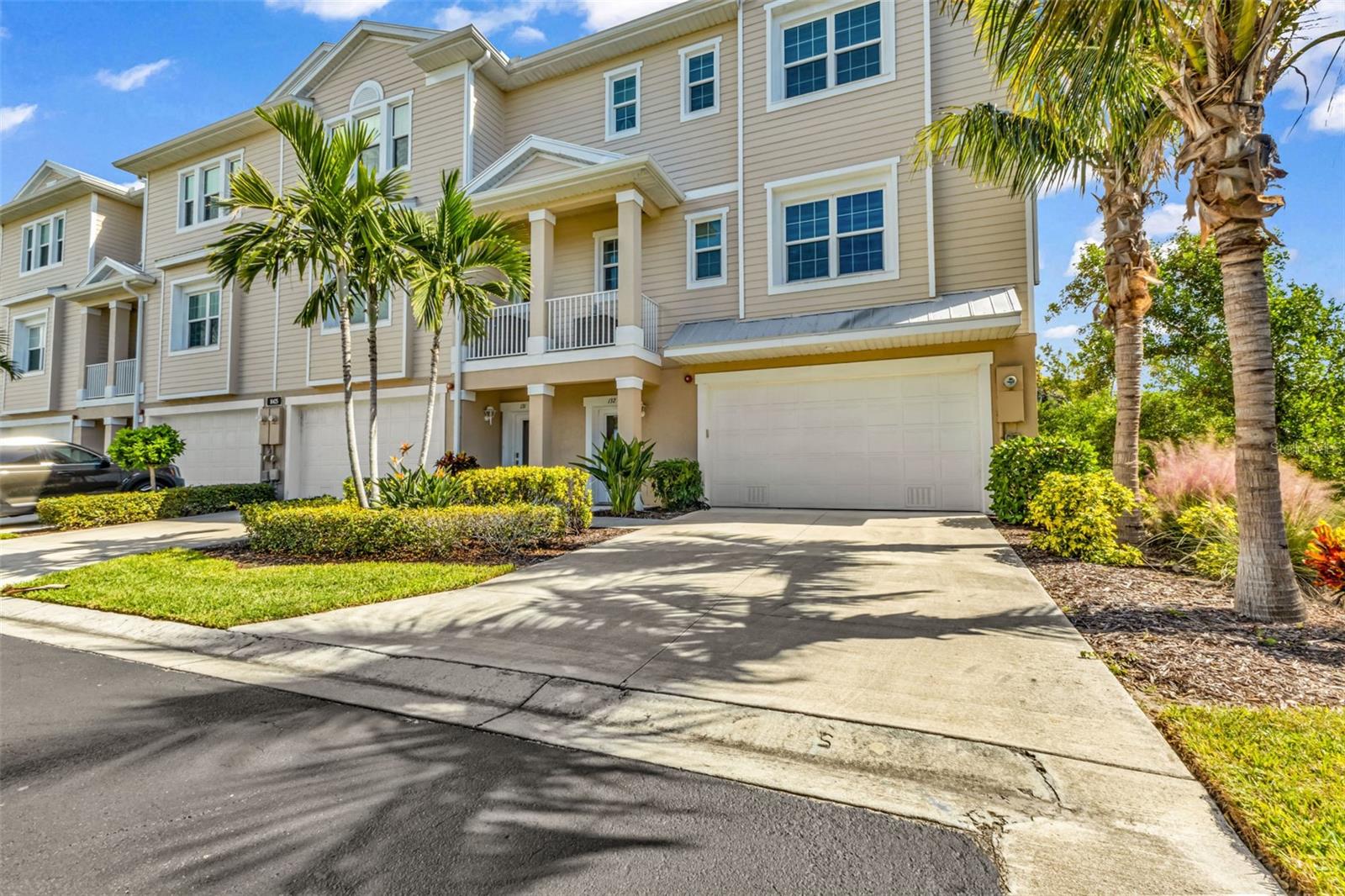 Image 5 of 60 For 10425 Pilothouse Court 132