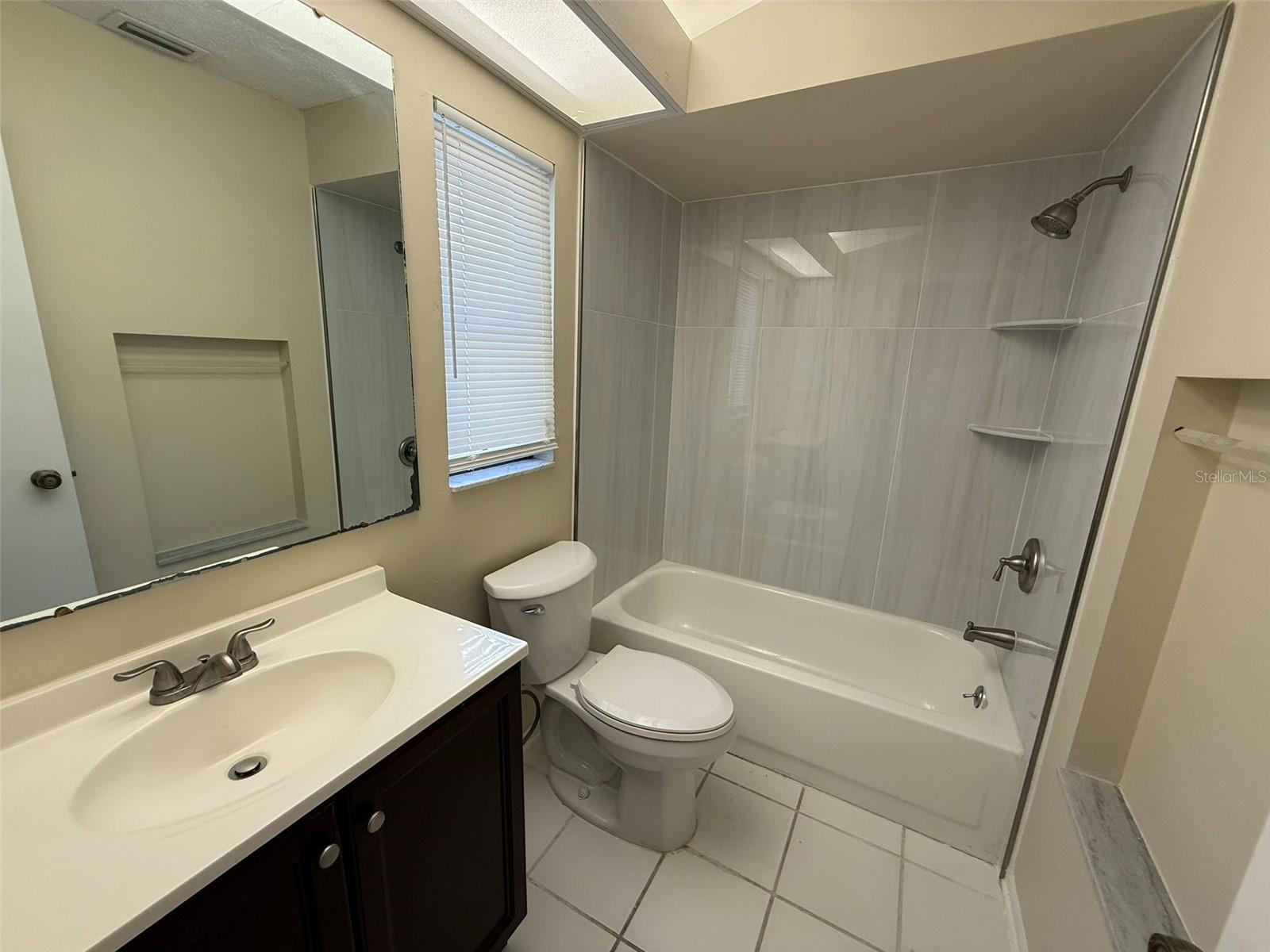 Image 12 of 15 For 521 Meridan Avenue Nw