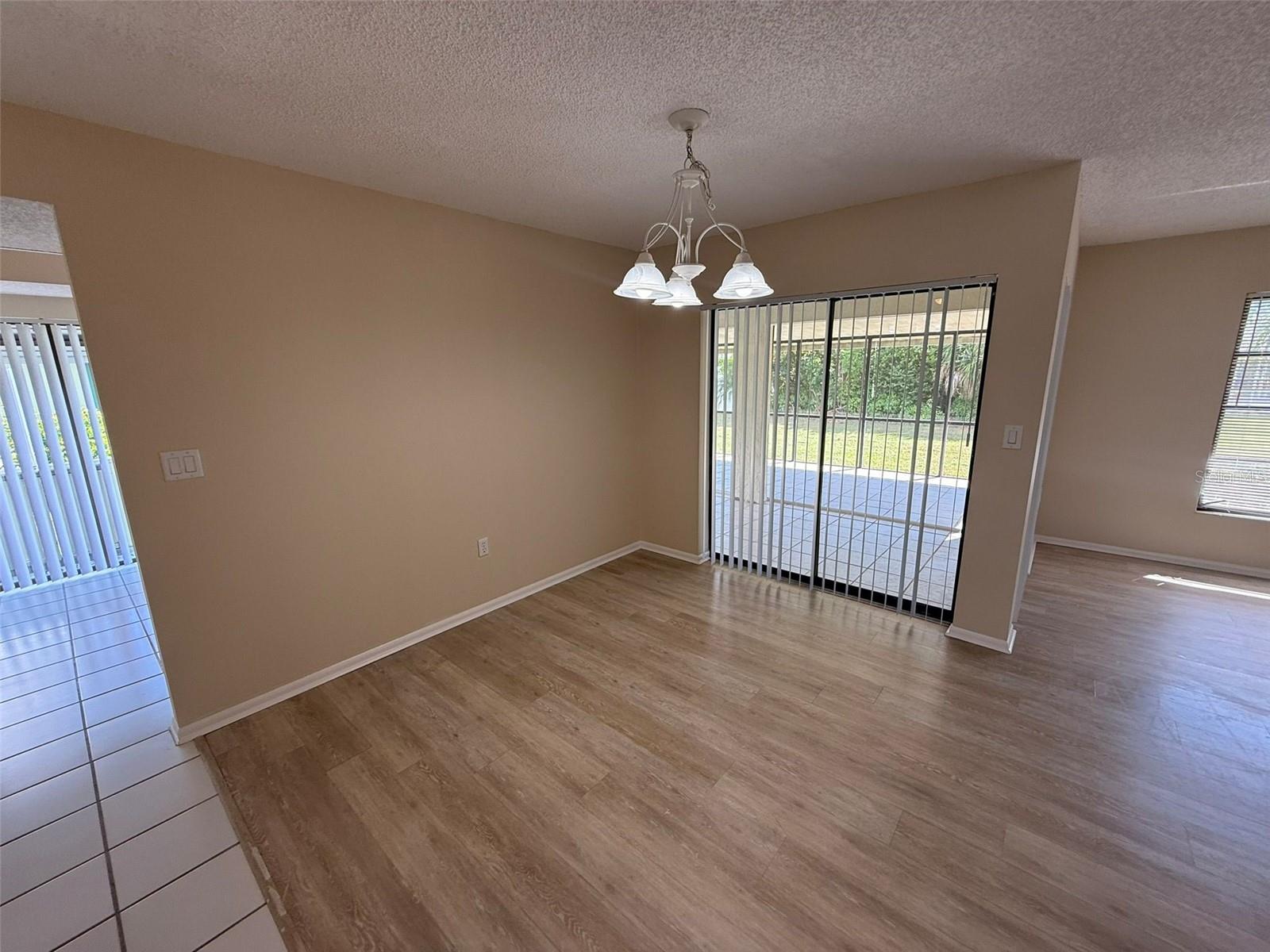 Image 3 of 15 For 521 Meridan Avenue Nw