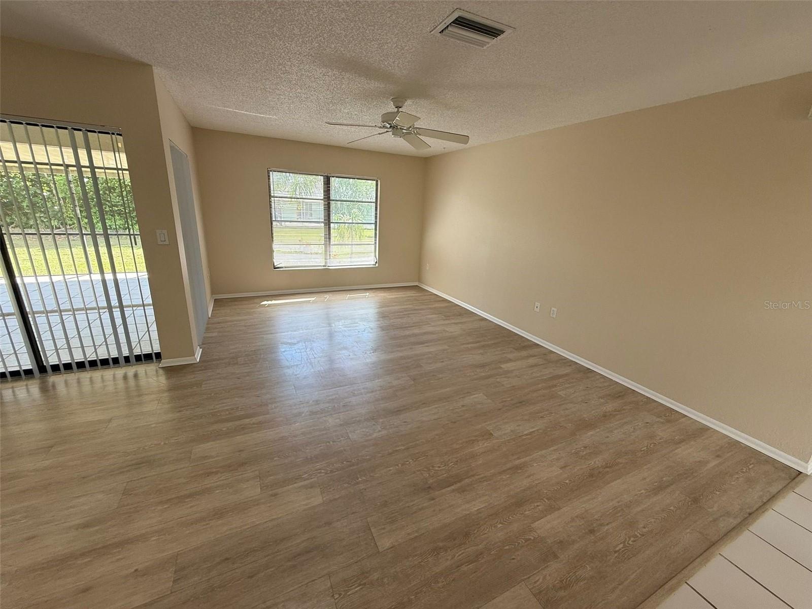 Image 4 of 15 For 521 Meridan Avenue Nw