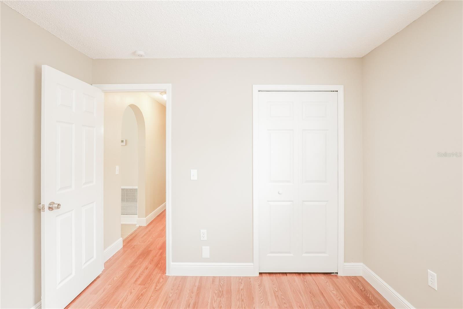 Image 8 of 14 For 10013 Richardson Court