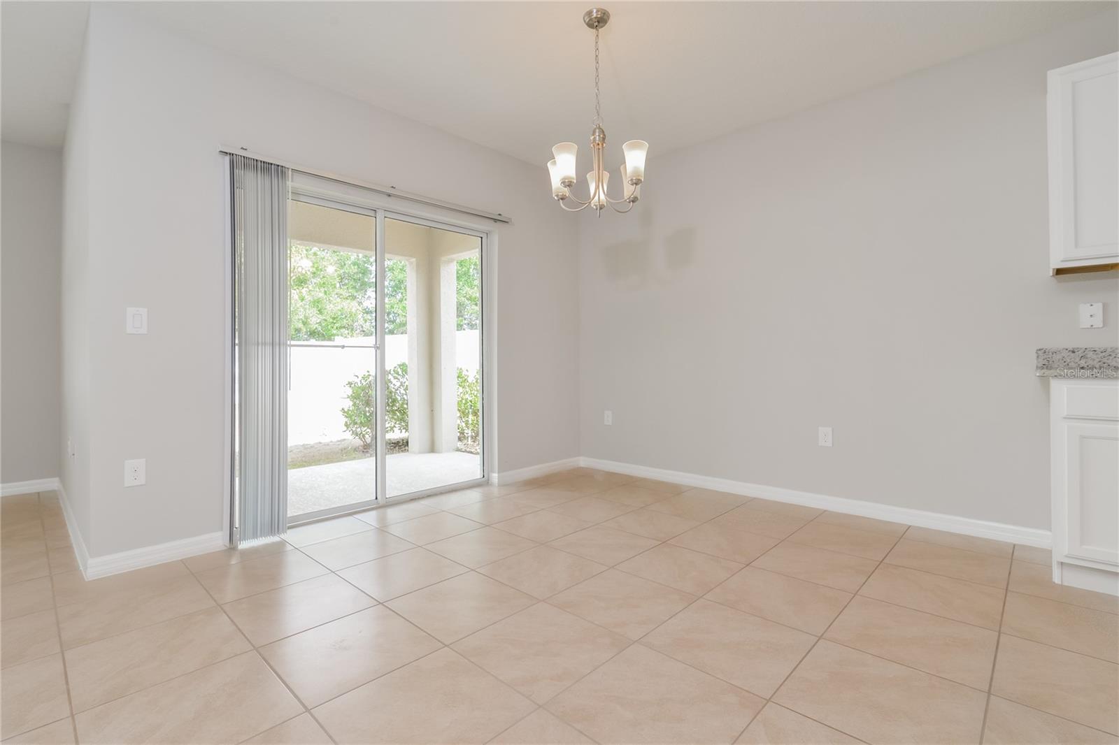 Image 4 of 15 For 1754 Point O Woods Court