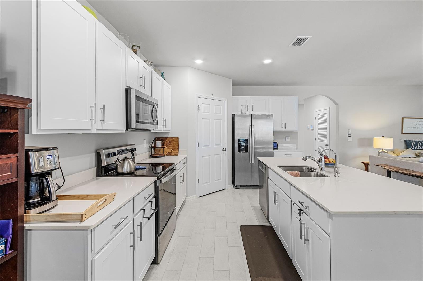 Image 6 of 41 For 16539 Becasse Drive