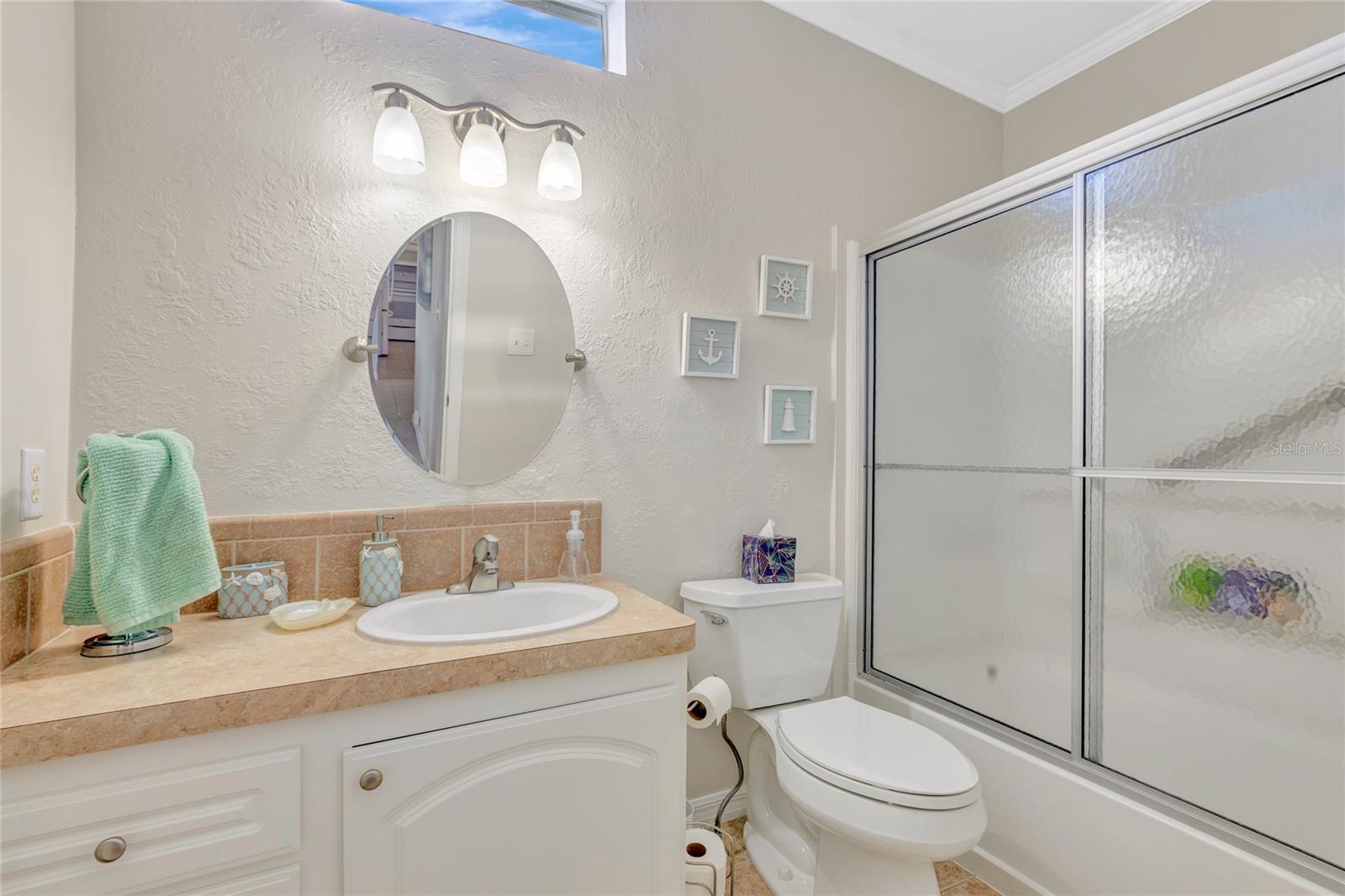 Image 14 of 36 For 2100 Kings Highway 1025