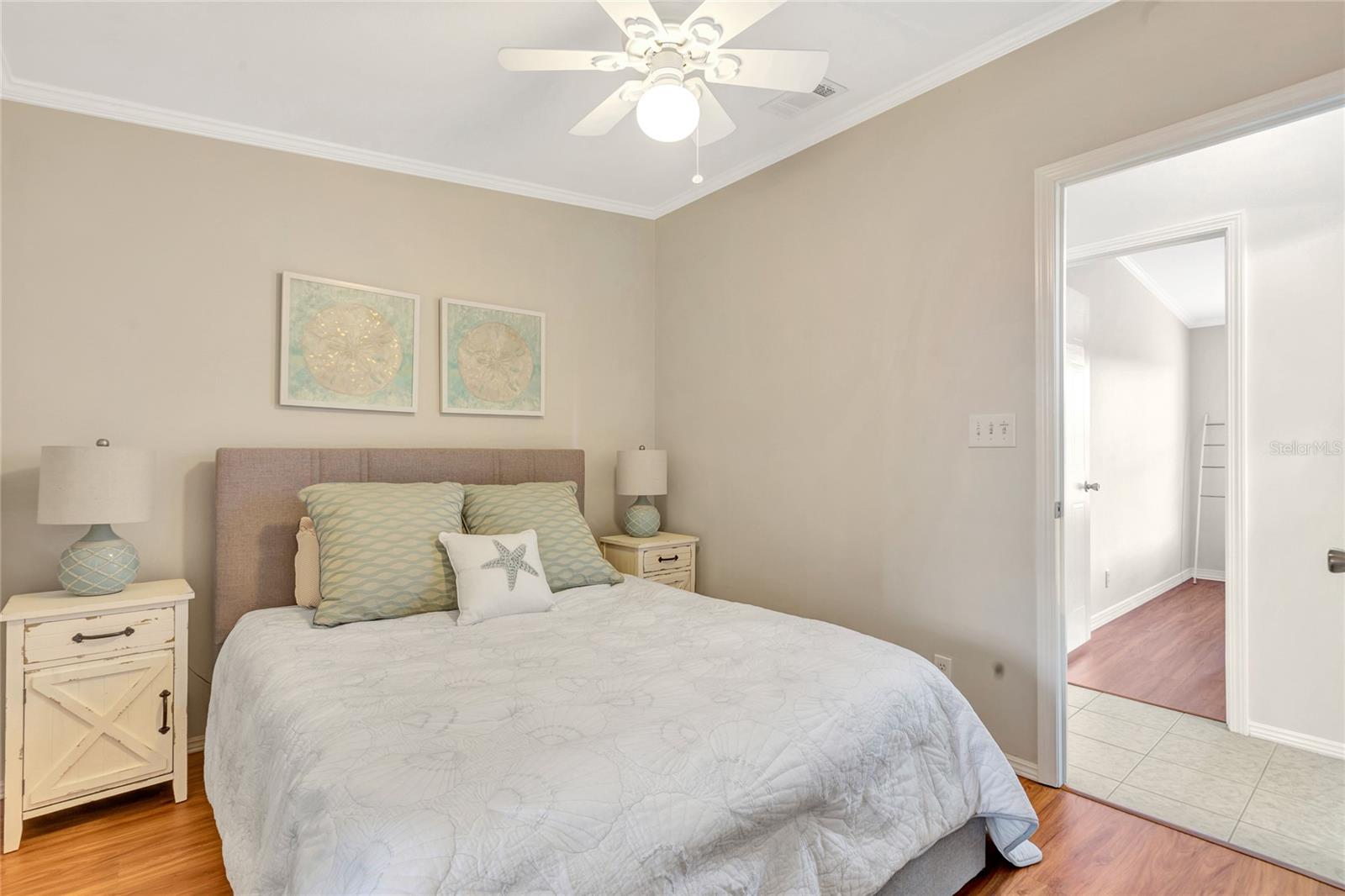 Image 15 of 36 For 2100 Kings Highway 1025