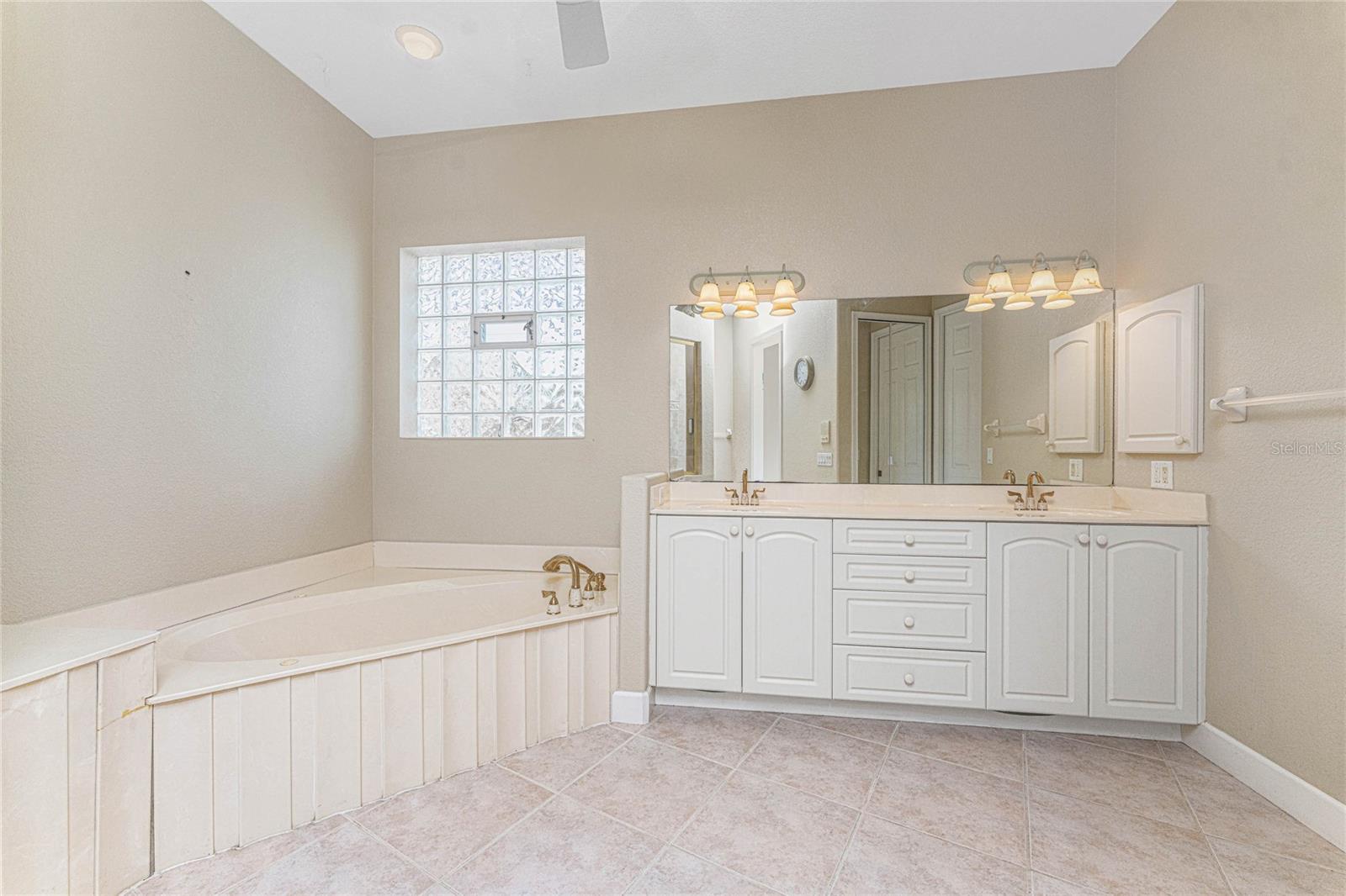 Image 44 of 83 For 3600 Kassandra Drive