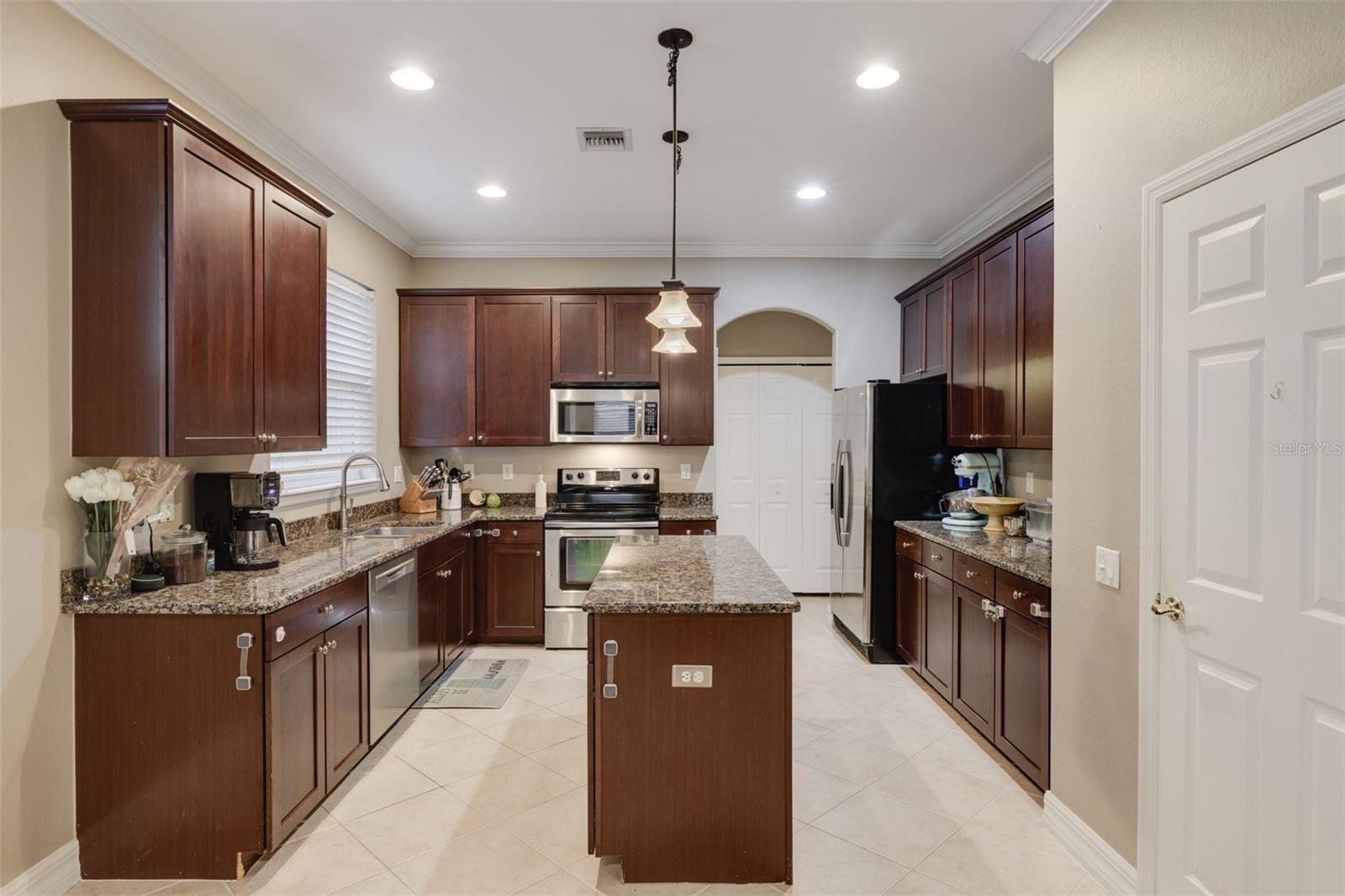 Image 4 of 31 For 9807 Casa Mar Circle