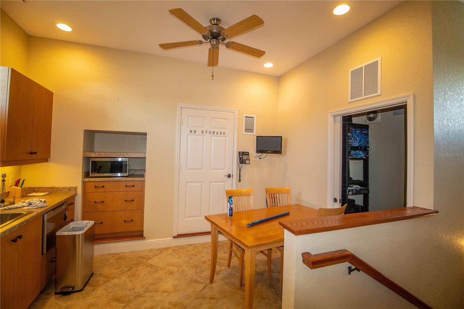 Image 10 of 32 For 334 Olympia Avenue